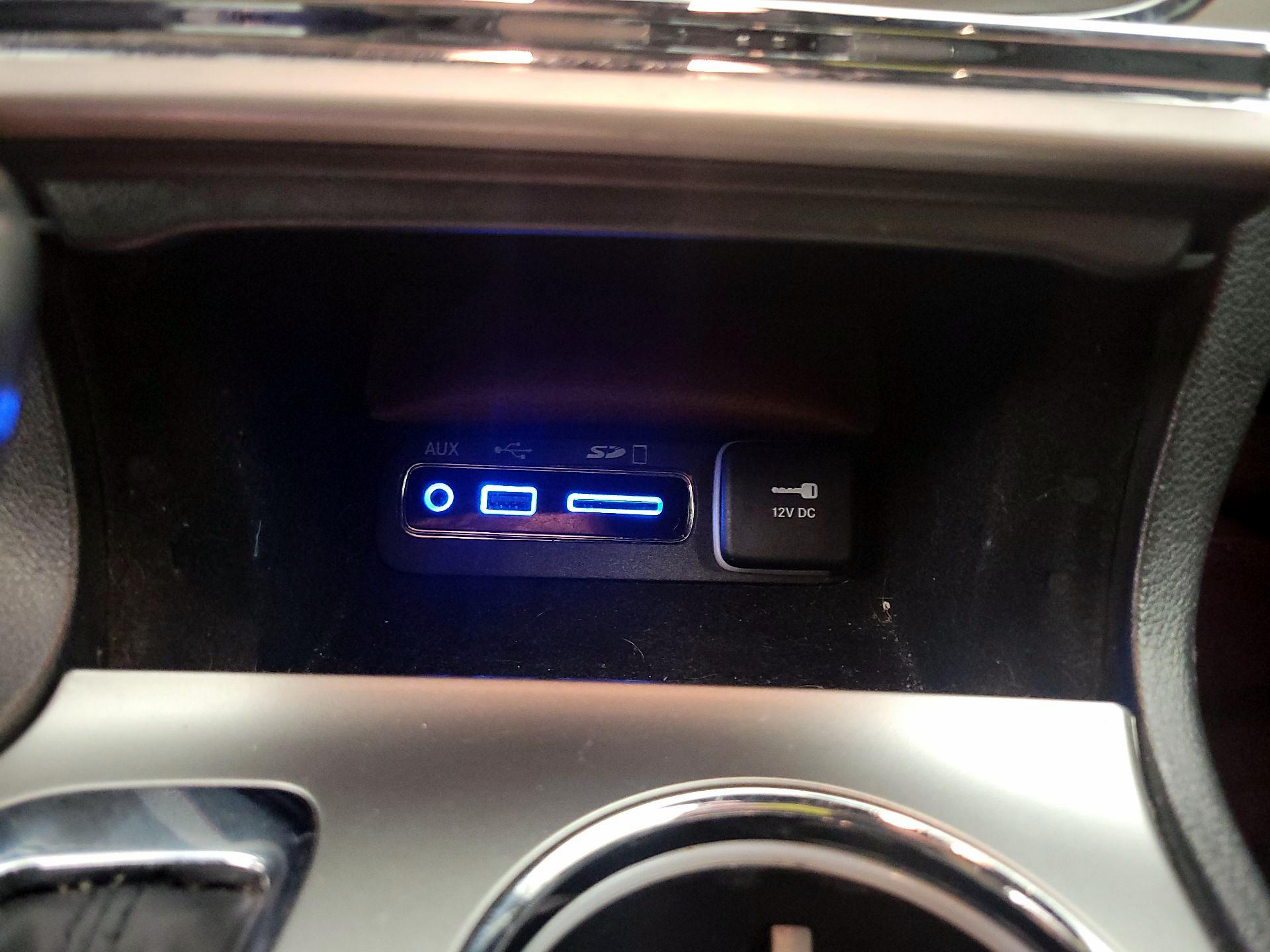 Thumbnail: 2017 Jeep Grand Cherokee - 19