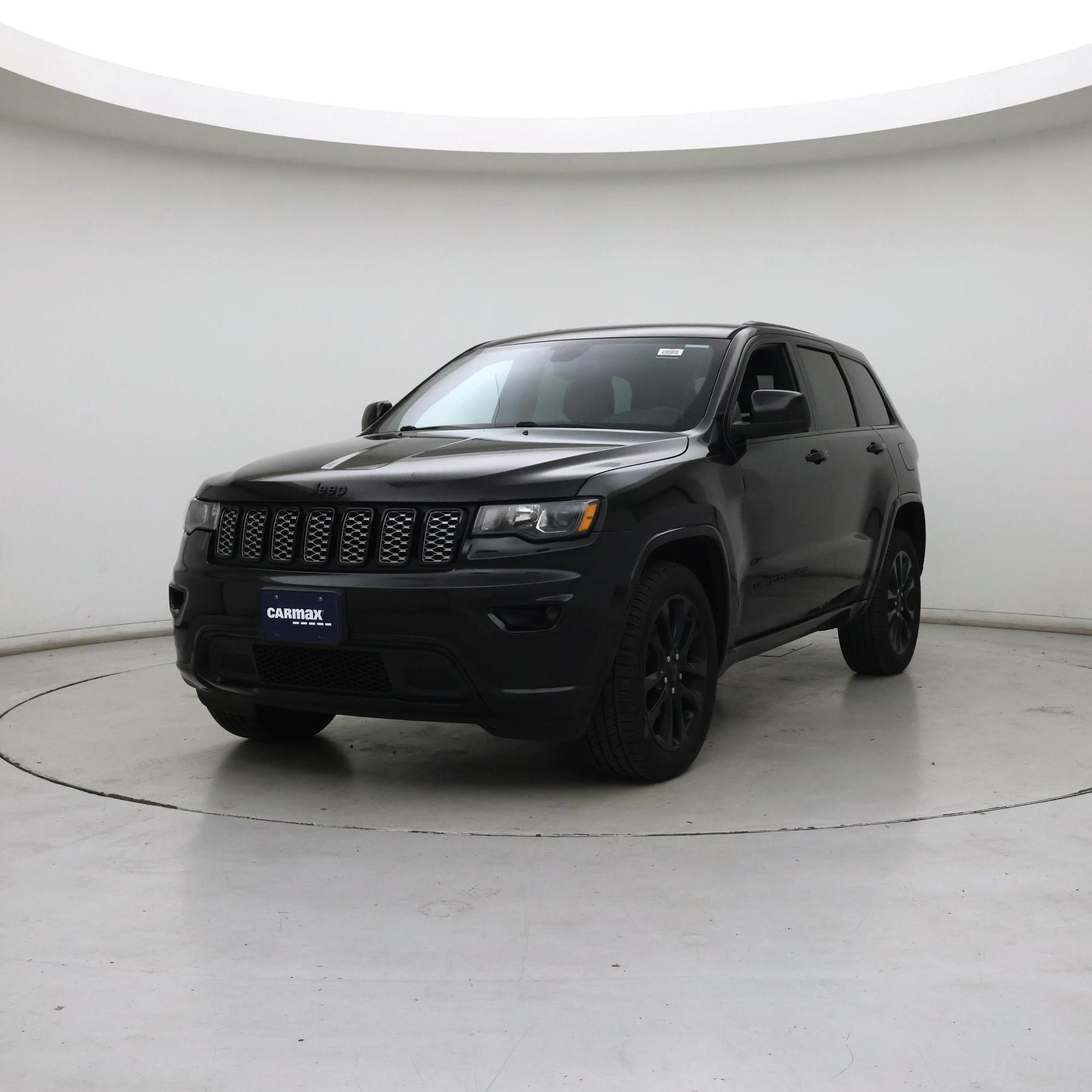 Thumbnail: 2017 Jeep Grand Cherokee - 4