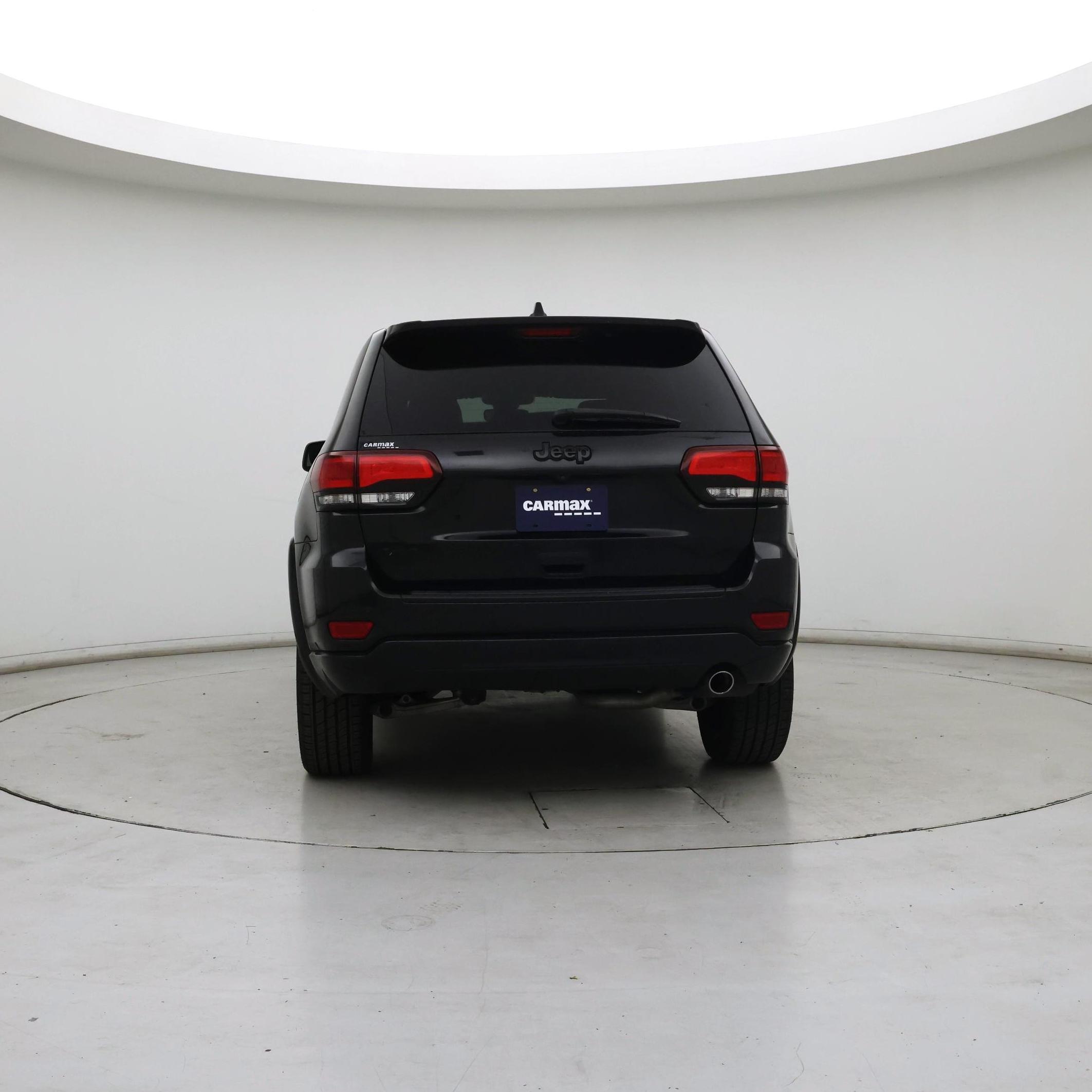 Thumbnail: 2017 Jeep Grand Cherokee - 6