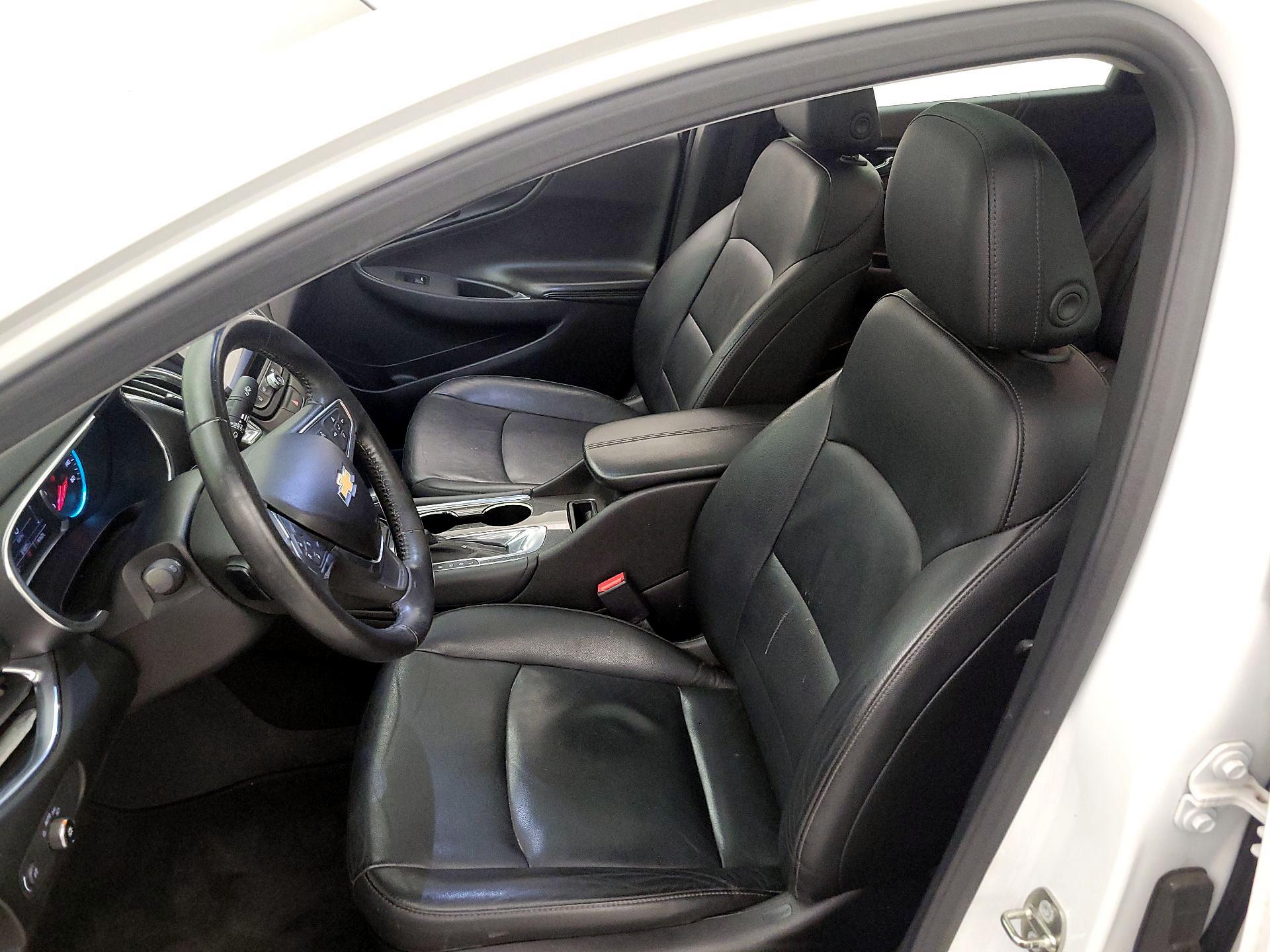 Thumbnail: 2018 Chevrolet Malibu - 11