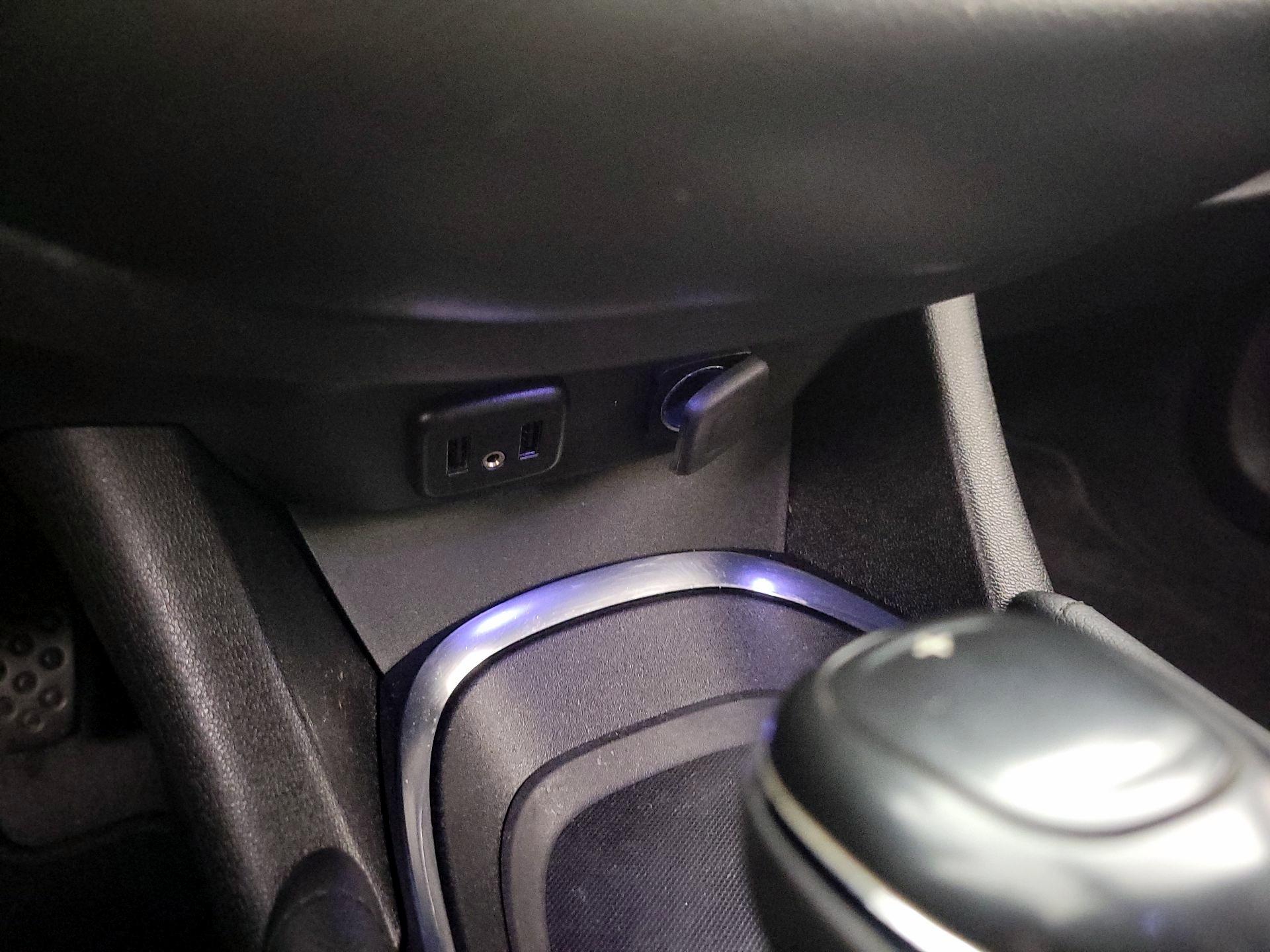 Thumbnail: 2018 Chevrolet Malibu - 18