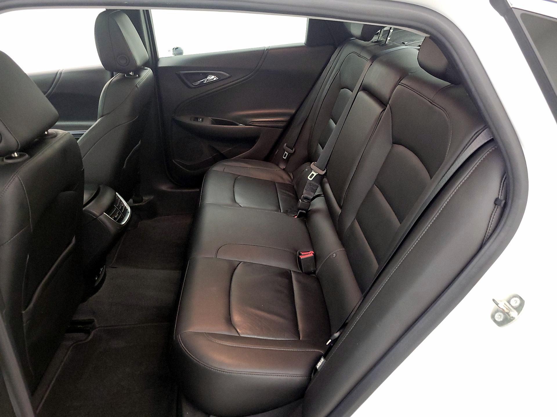 Thumbnail: 2018 Chevrolet Malibu - 20