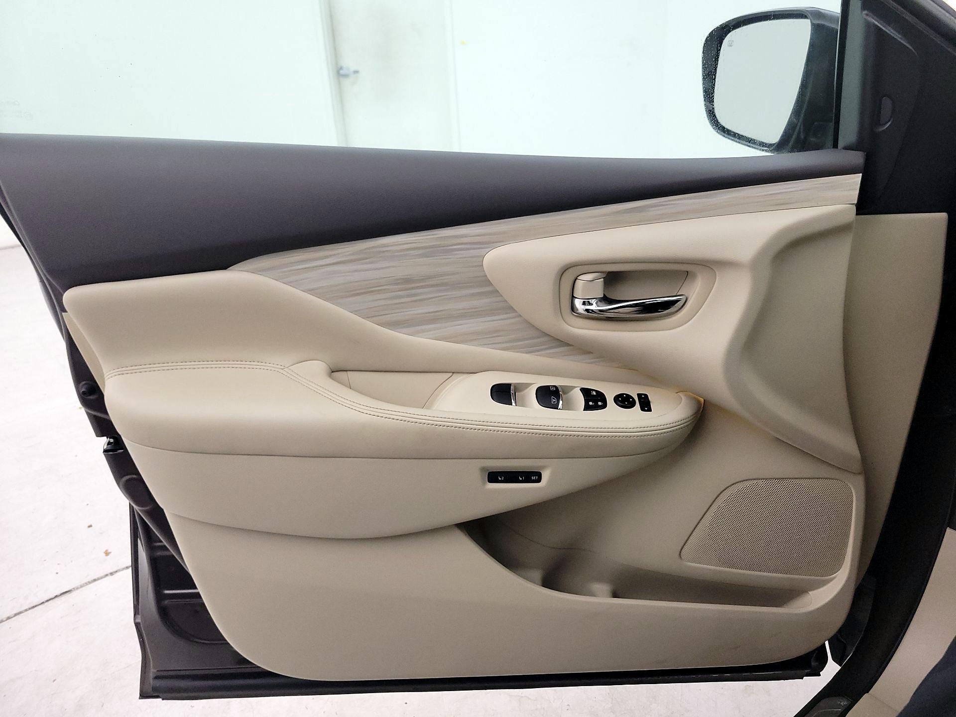 Thumbnail: 2015 Nissan Murano - 12