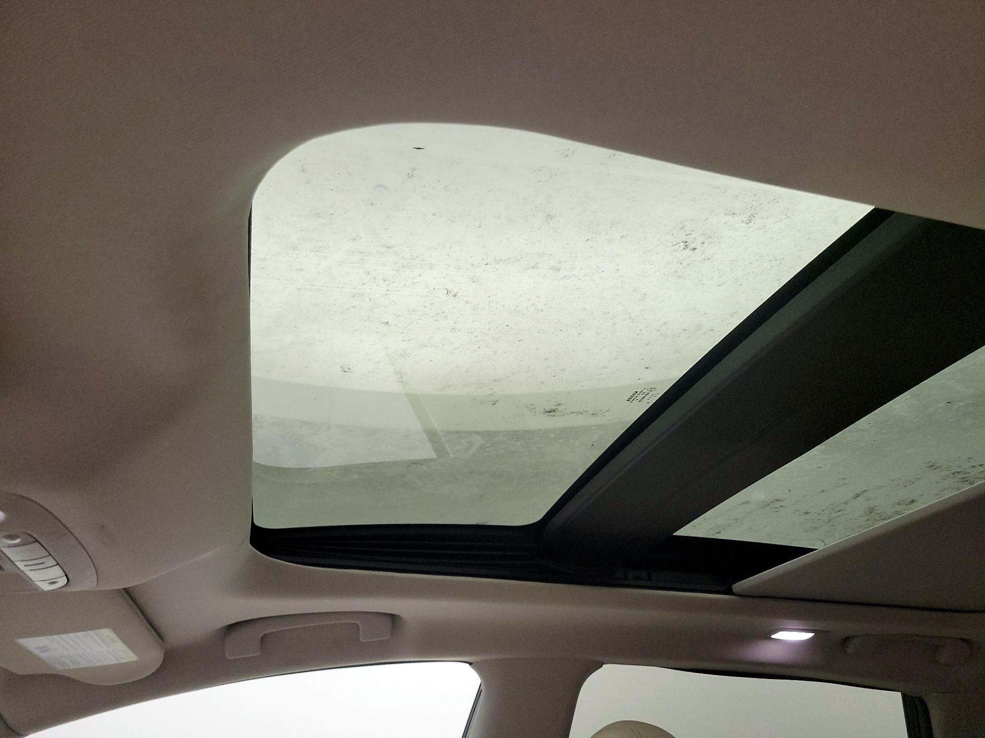 Thumbnail: 2015 Nissan Murano - 20