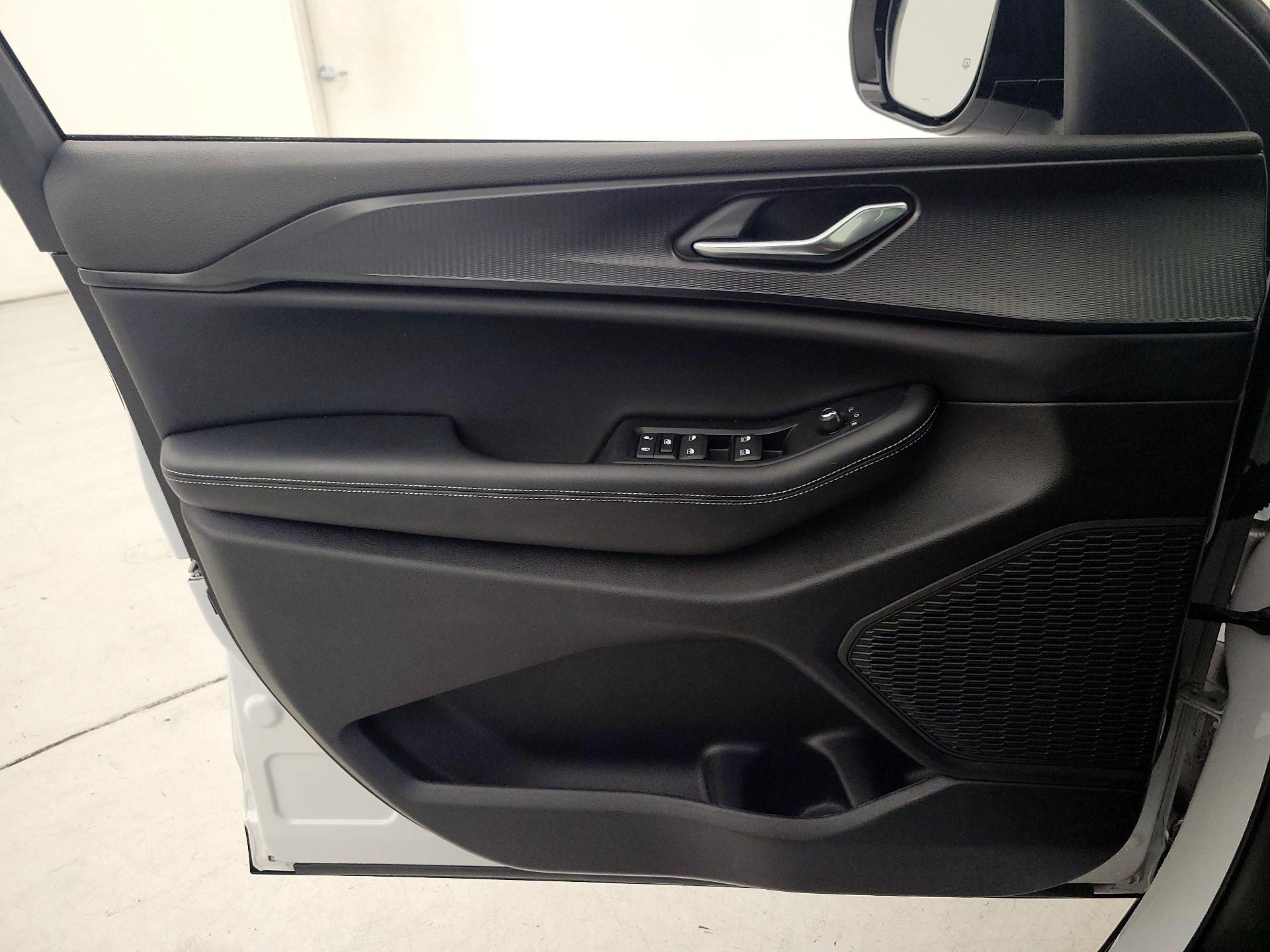 Thumbnail: 2024 Jeep Grand Cherokee L - 12