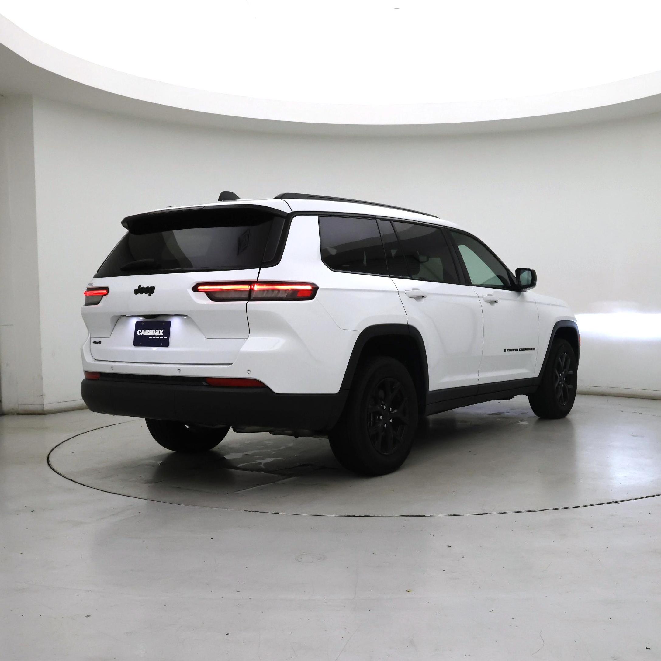 Thumbnail: 2024 Jeep Grand Cherokee L - 8