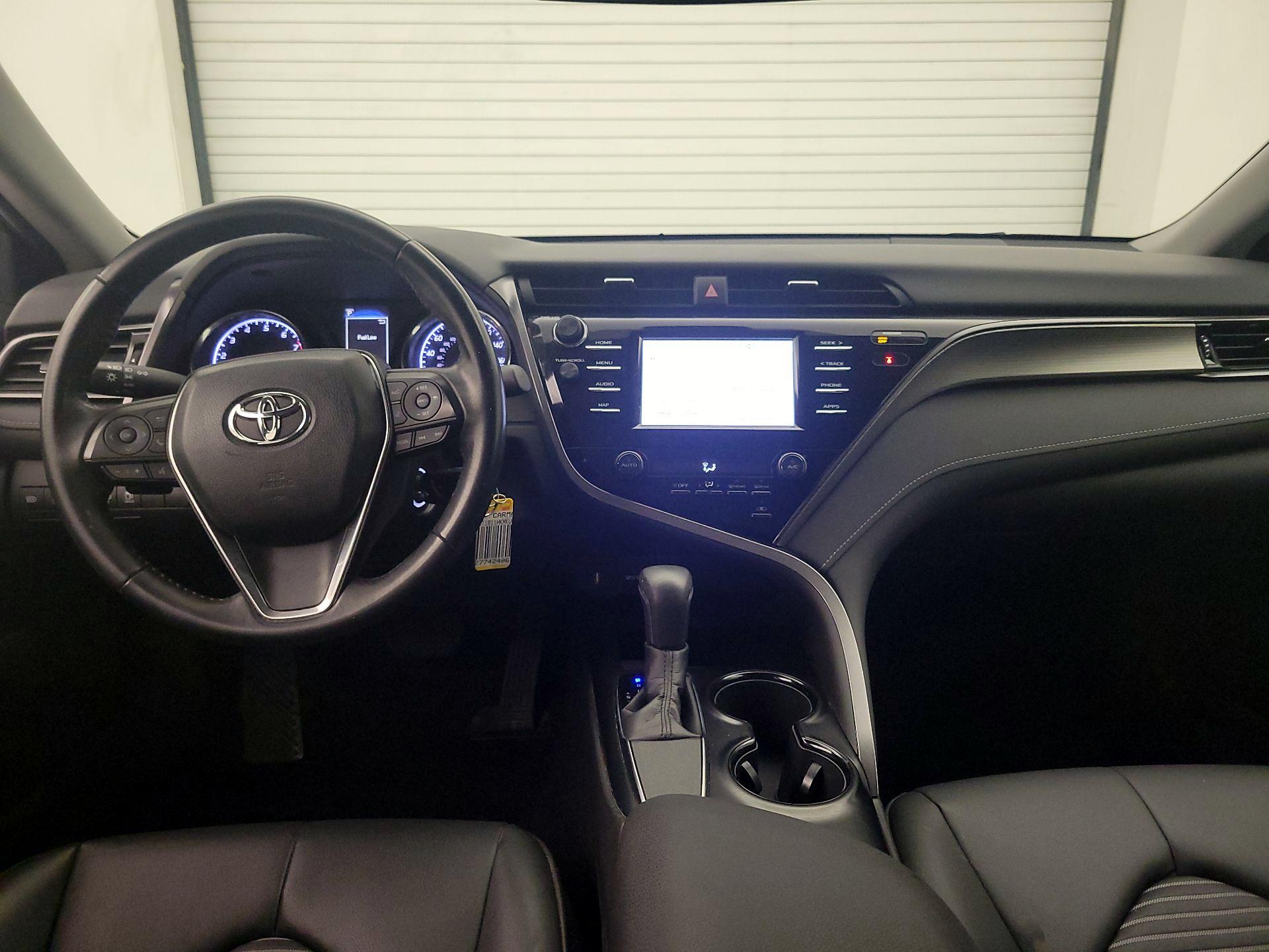 Thumbnail: 2019 Toyota Camry - 9