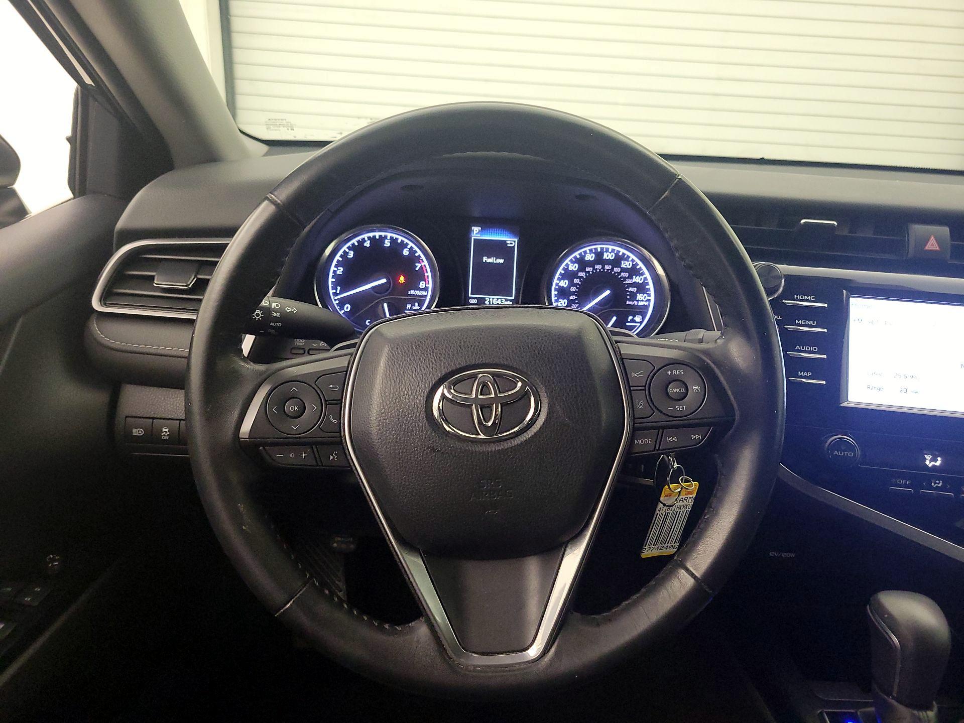 Thumbnail: 2019 Toyota Camry - 10