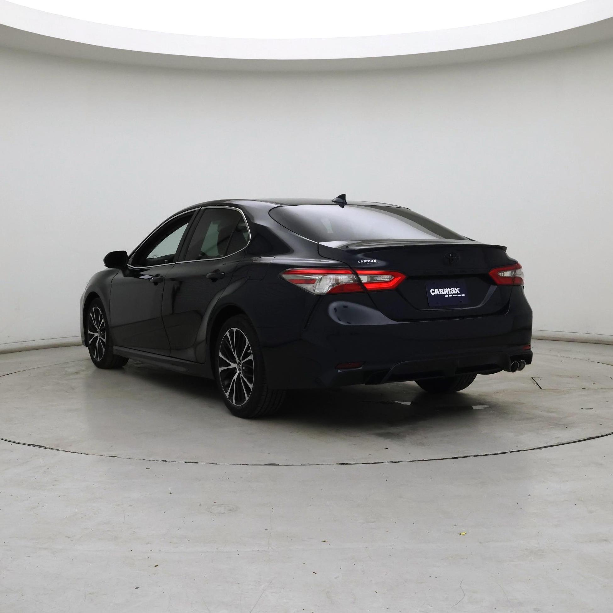 Thumbnail: 2019 Toyota Camry - 2