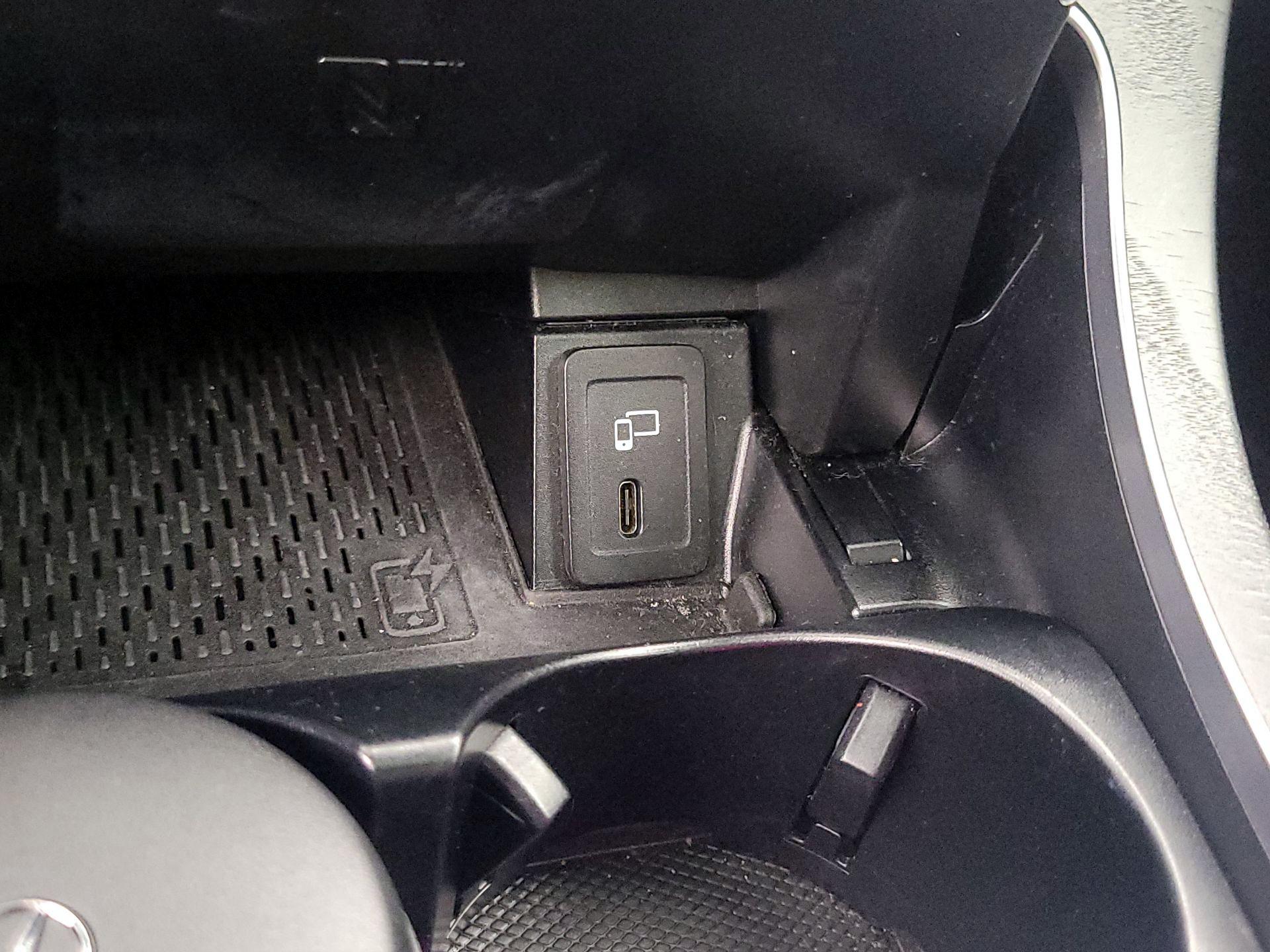 Thumbnail: 2021 Mercedes-Benz GLC - 18