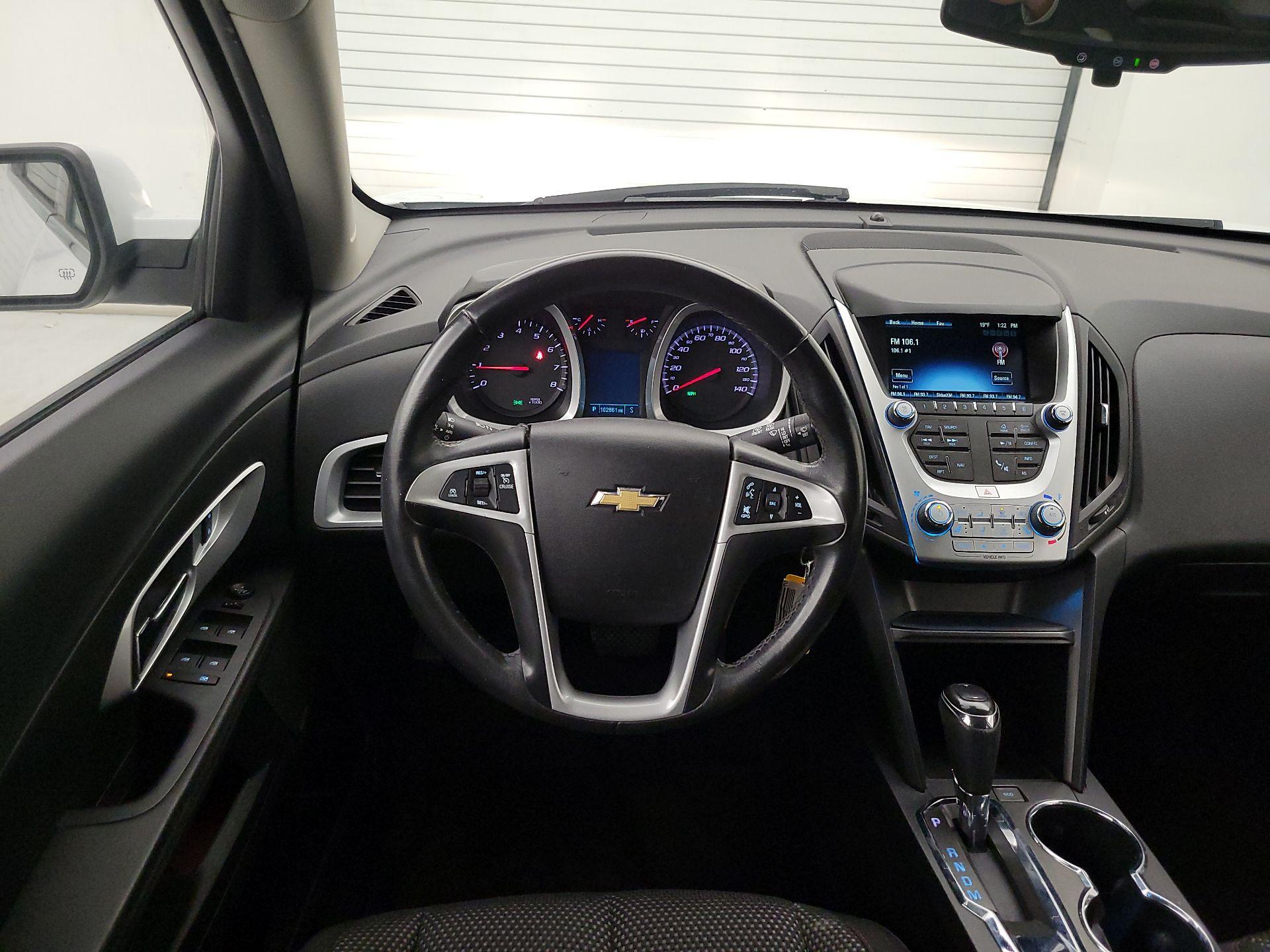 Thumbnail: 2017 Chevrolet Equinox - 10