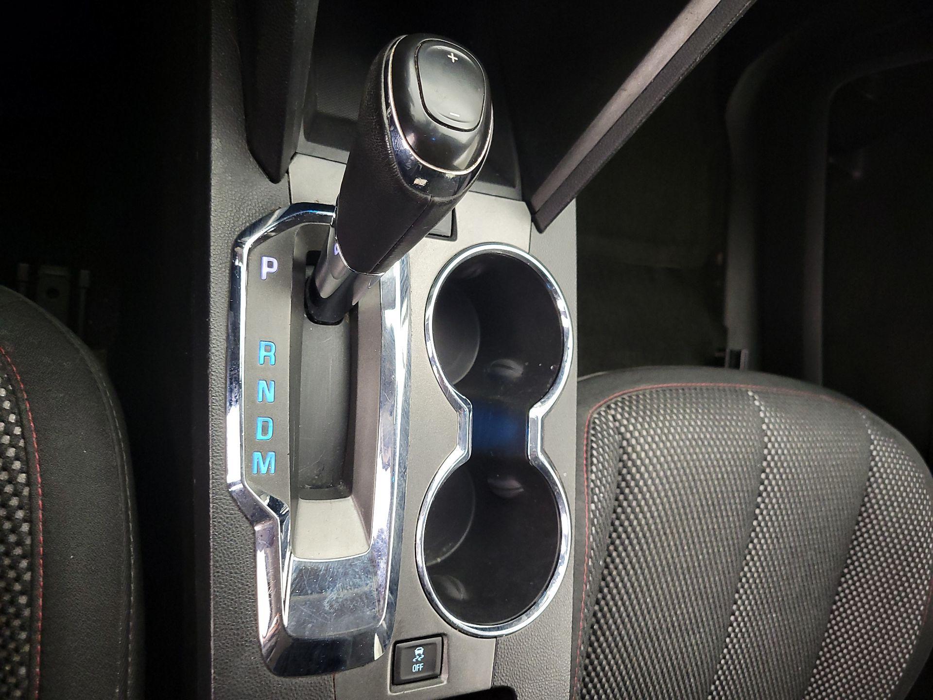 Thumbnail: 2017 Chevrolet Equinox - 16