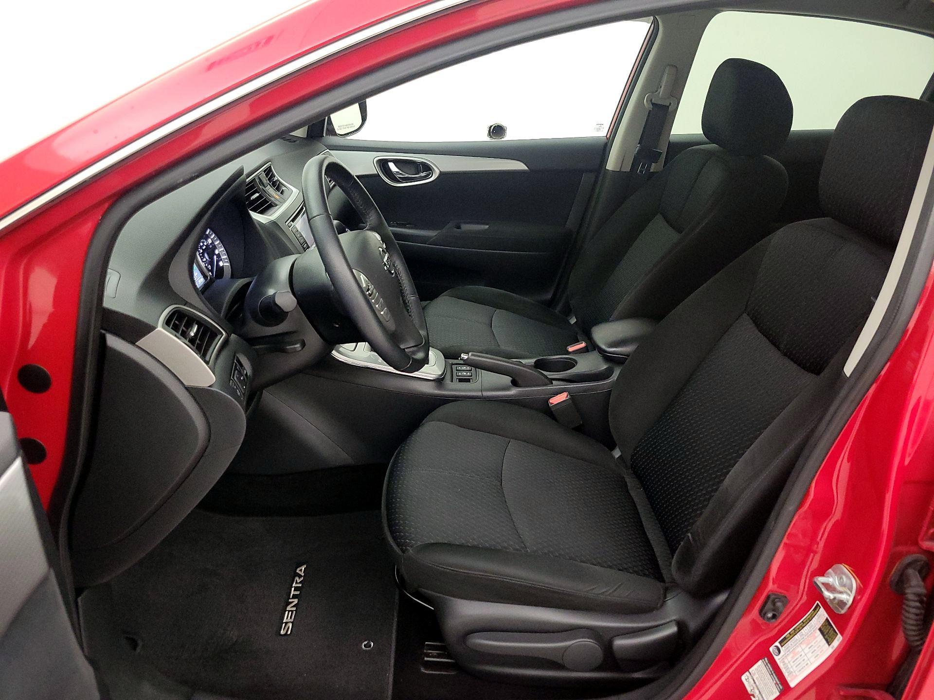 Thumbnail: 2015 Nissan Sentra - 11