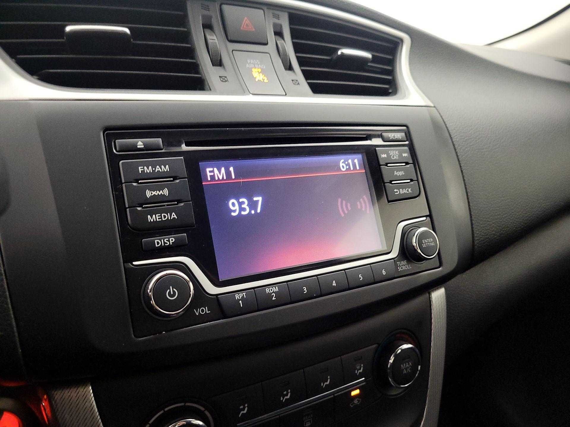 Thumbnail: 2015 Nissan Sentra - 15