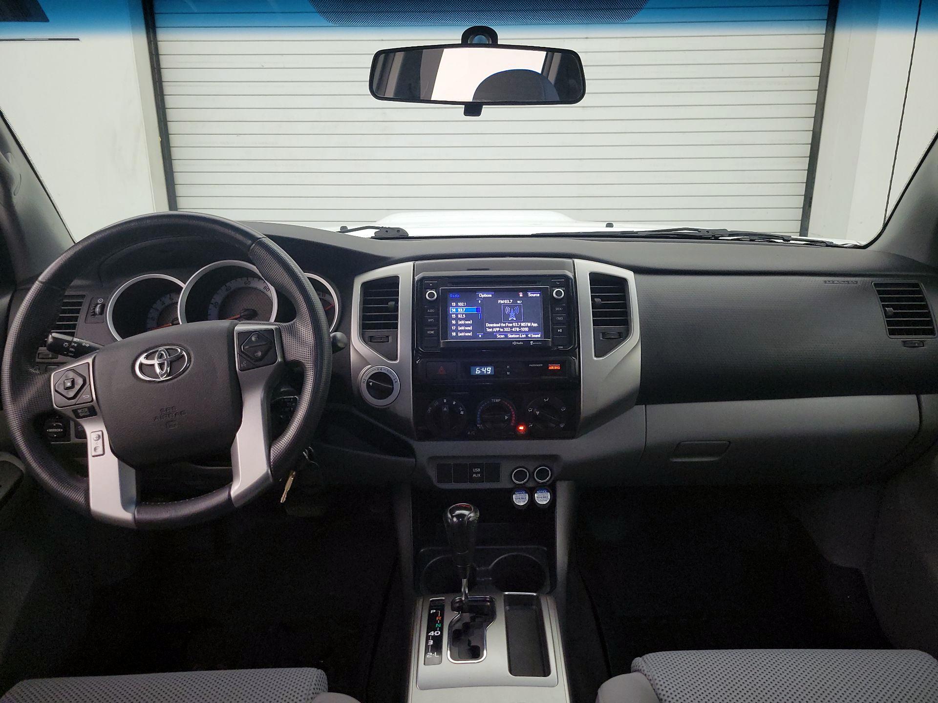 Thumbnail: 2014 Toyota Tacoma - 9