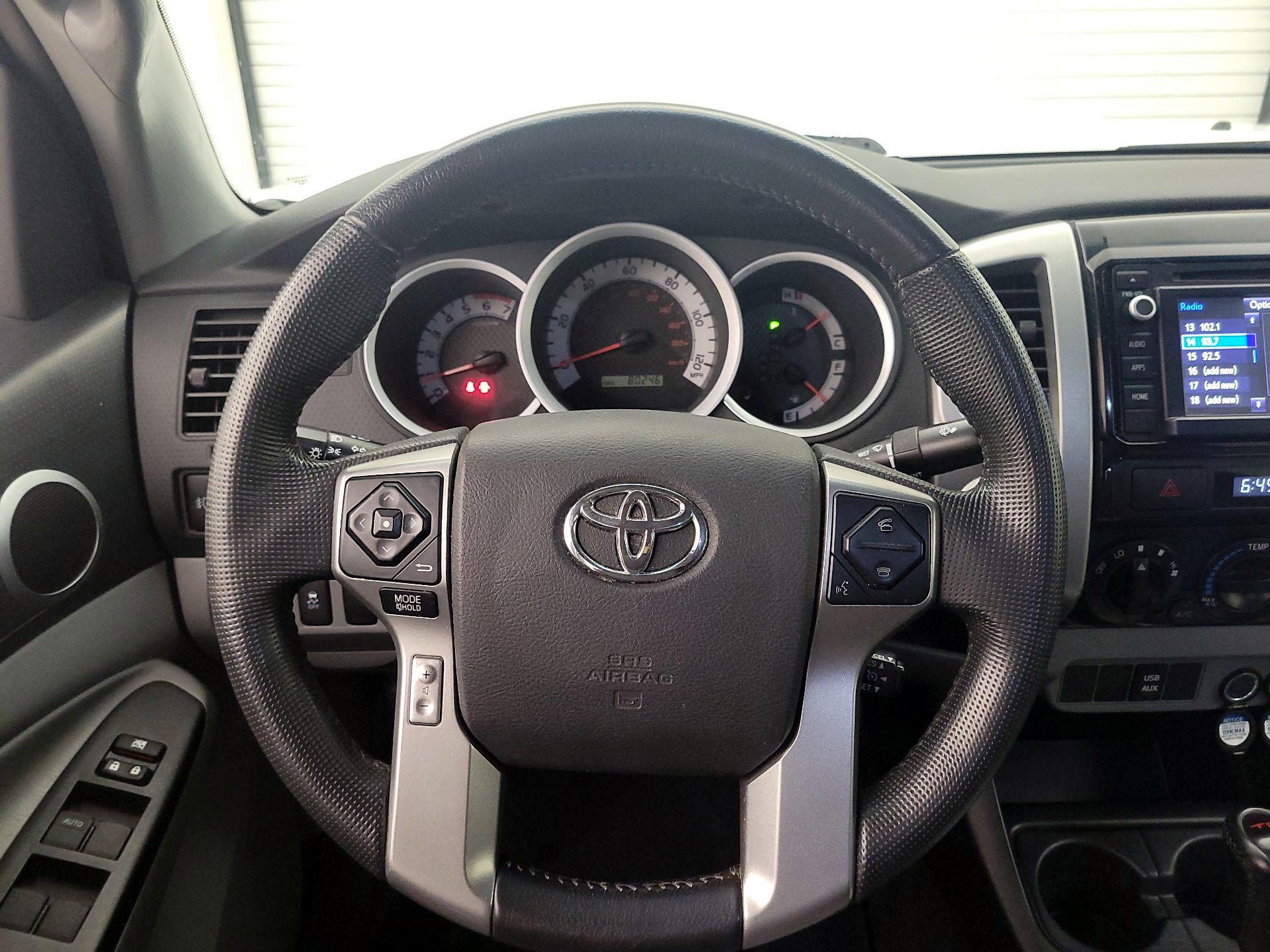 Thumbnail: 2014 Toyota Tacoma - 10