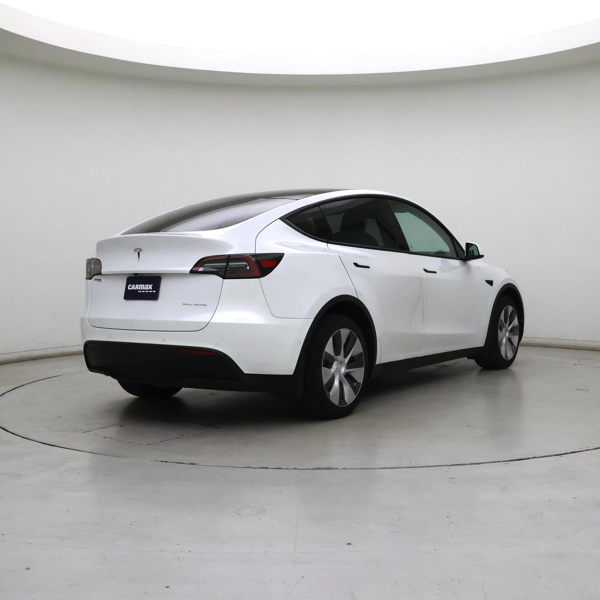 Thumbnail: 2022 Tesla Model Y - 8