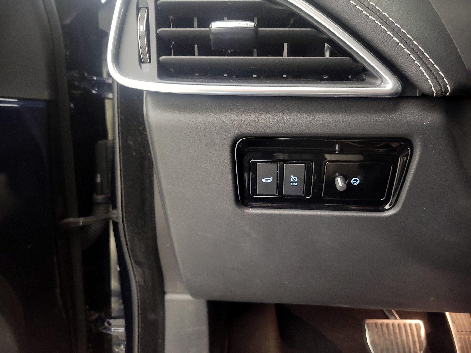 Thumbnail: 2020 Jaguar F-Pace - 13