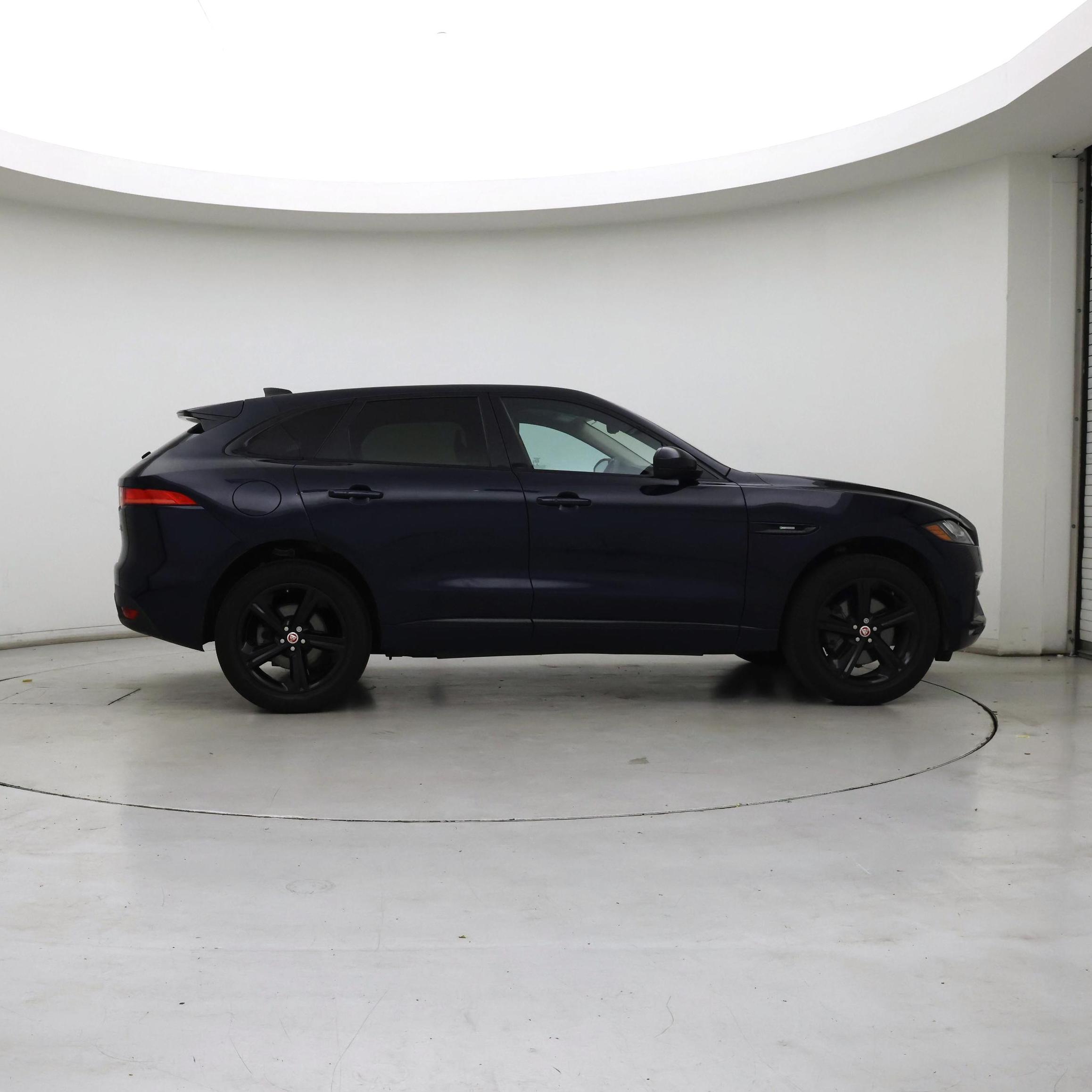 Thumbnail: 2020 Jaguar F-Pace - 7