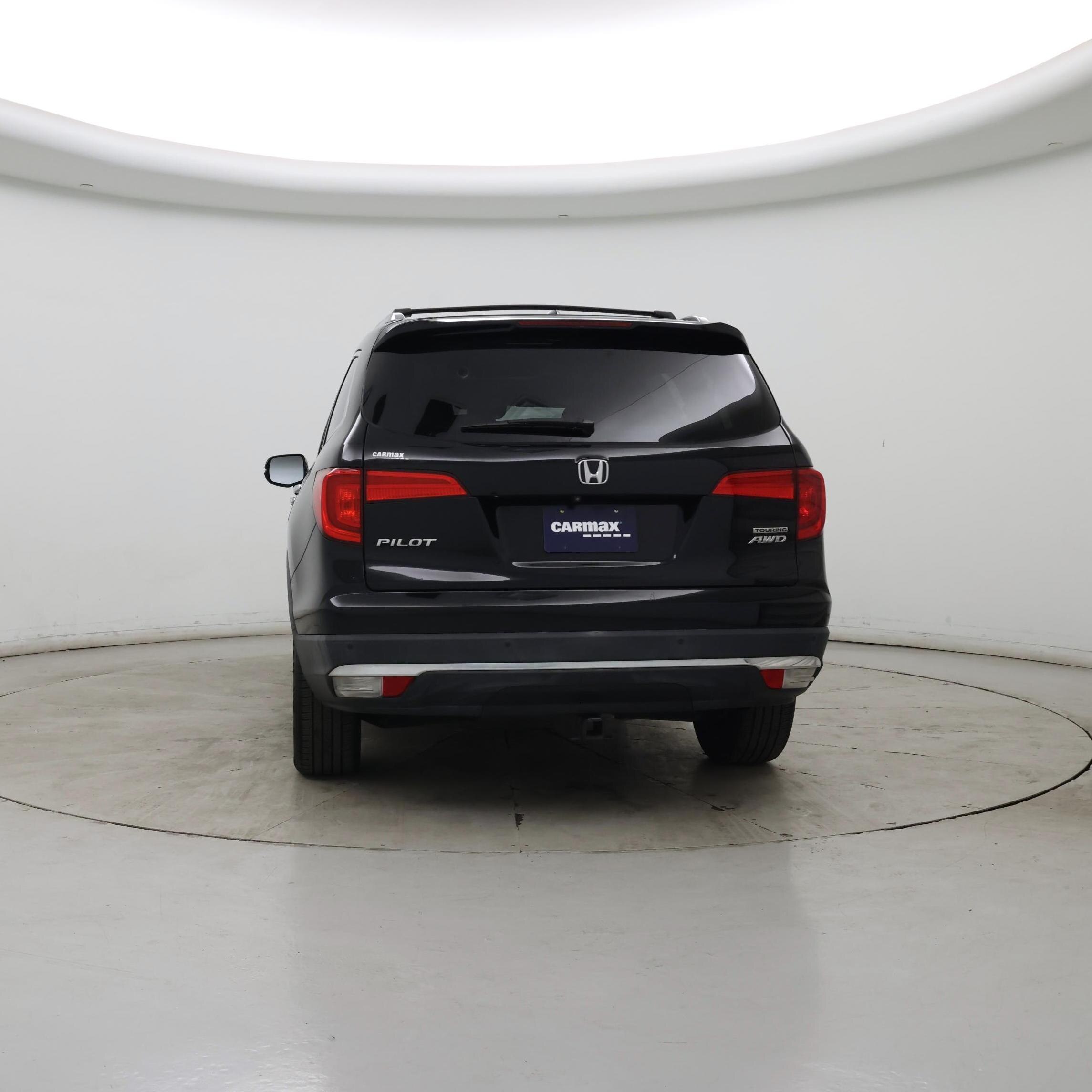 Thumbnail: 2017 Honda Pilot - 6