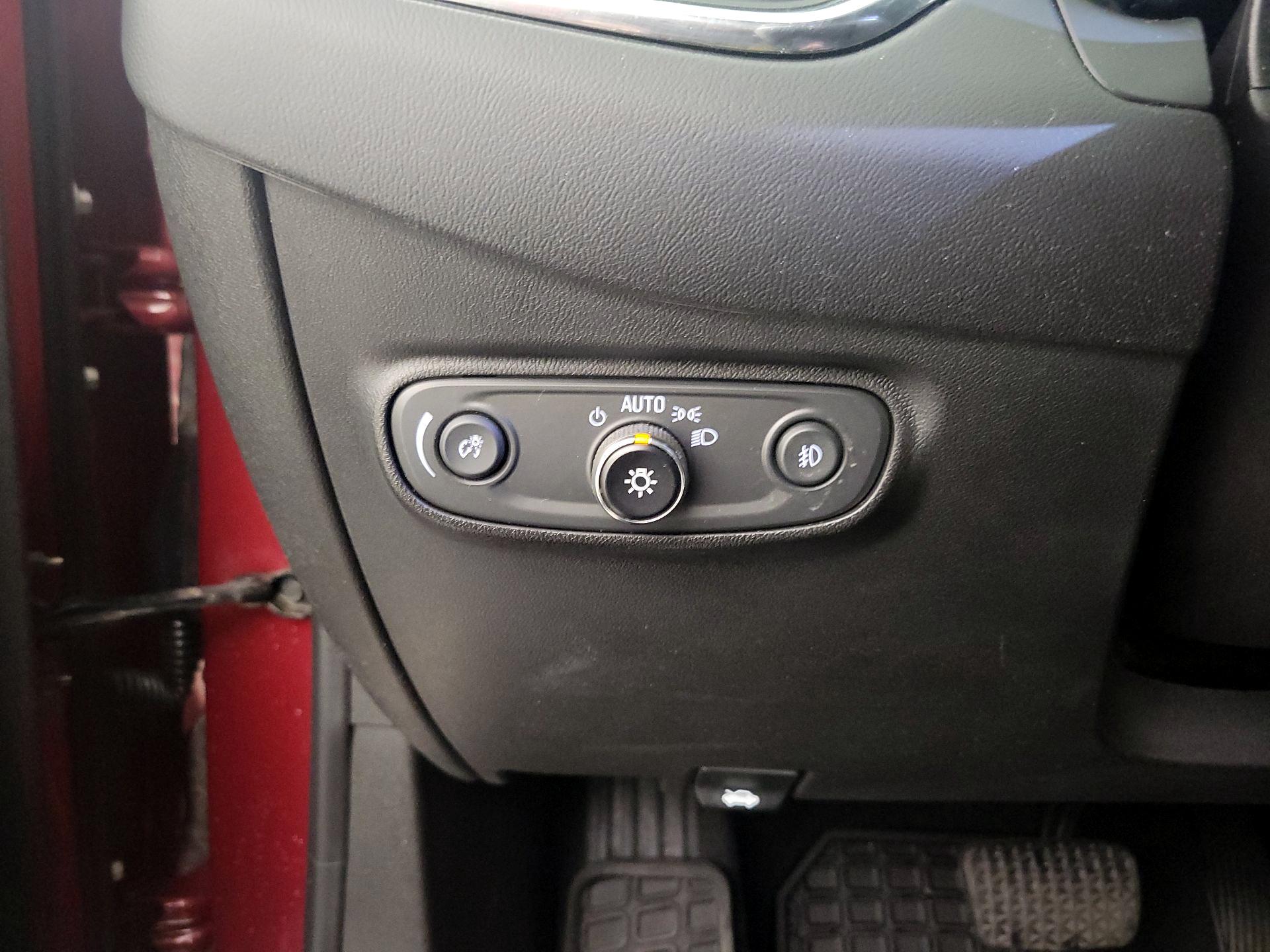 Thumbnail: 2021 Chevrolet Equinox - 13