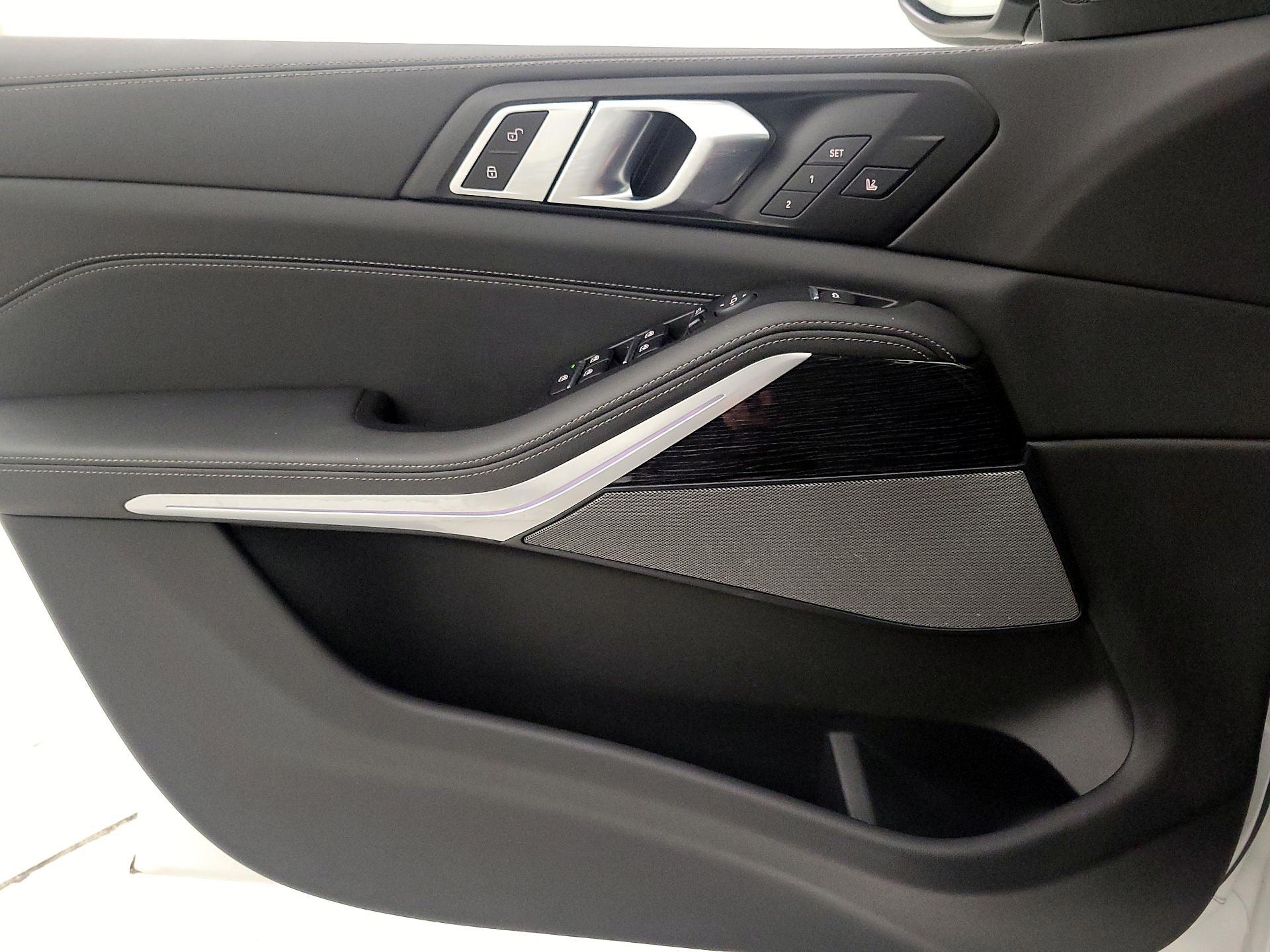 Thumbnail: 2024 BMW X5 - 12