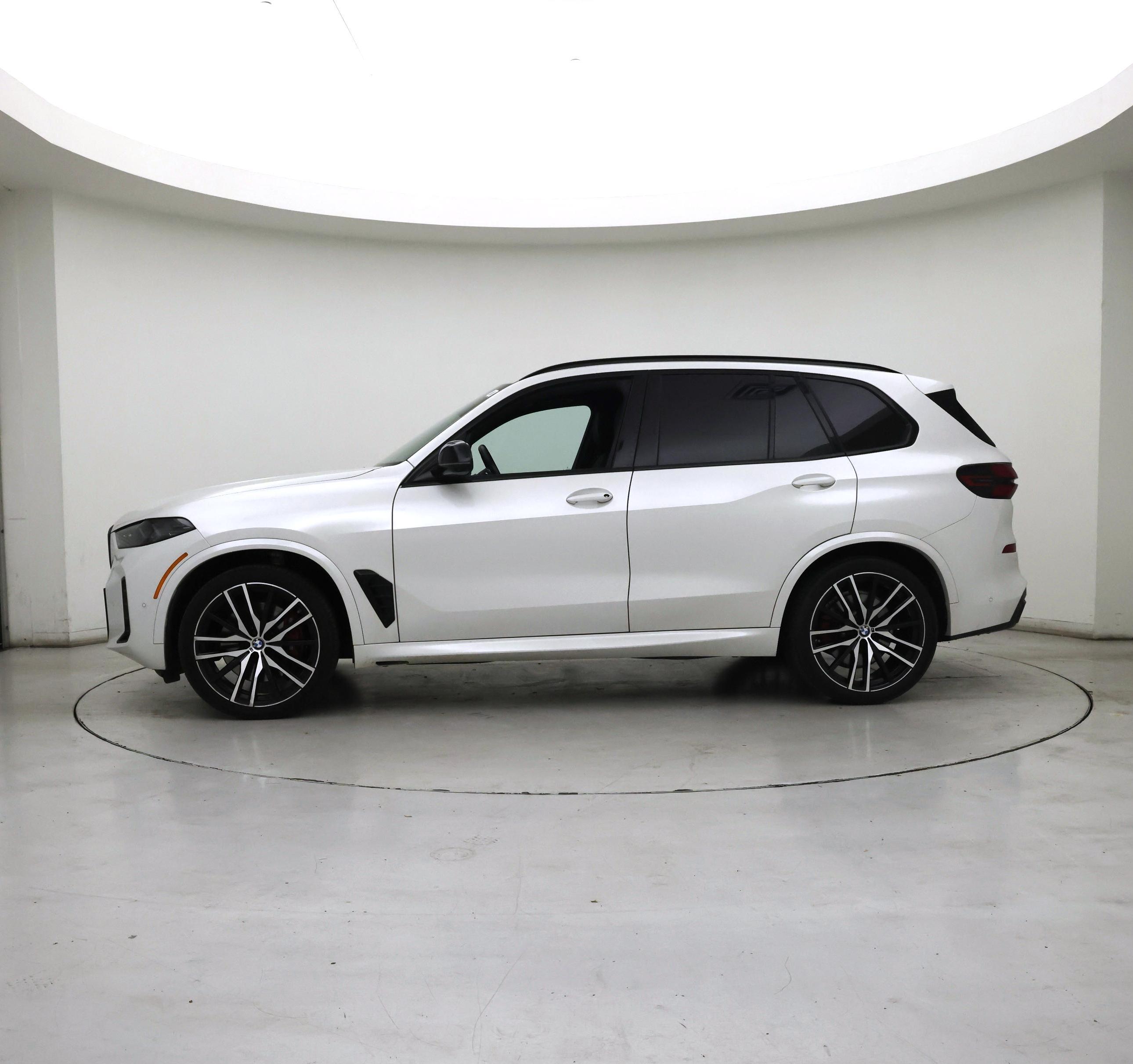 Thumbnail: 2024 BMW X5 - 3