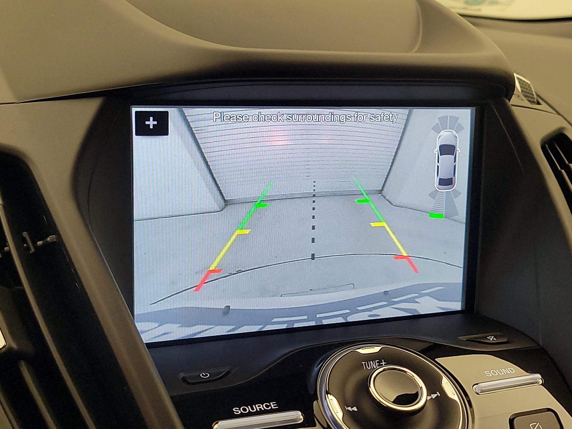 Thumbnail: 2019 Ford Escape - 15