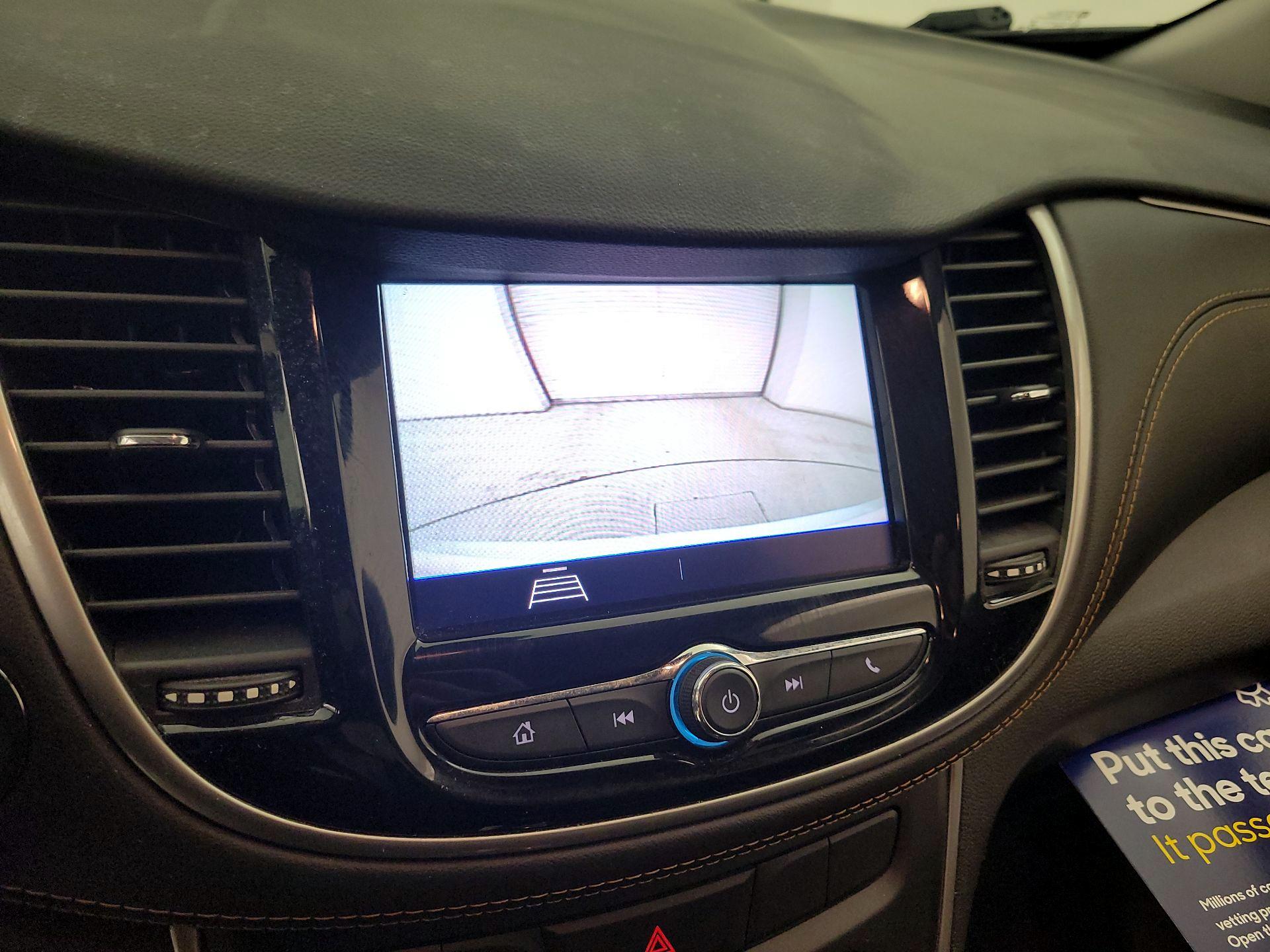 Thumbnail: 2020 Chevrolet Trax - 14