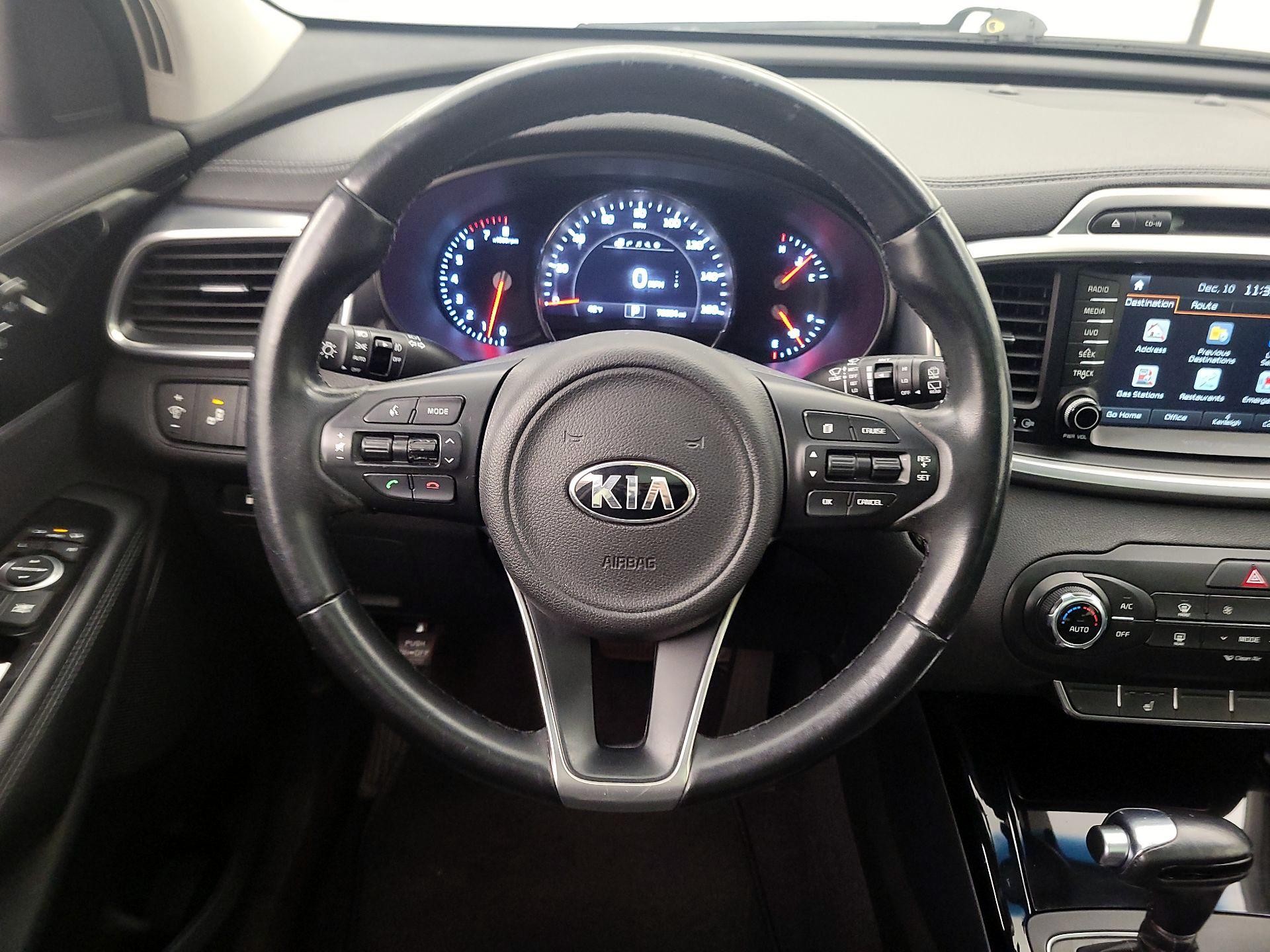 Thumbnail: 2016 Kia Sorento - 10