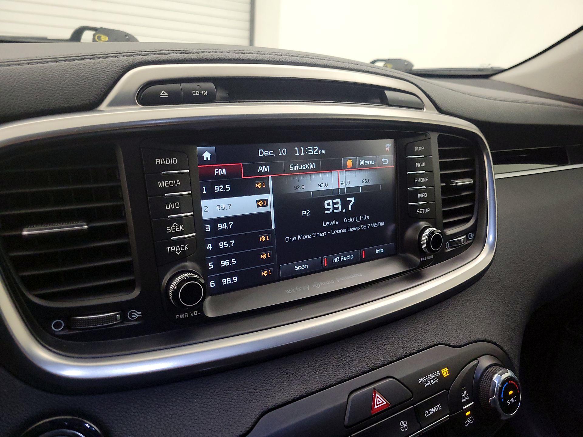 Thumbnail: 2016 Kia Sorento - 15