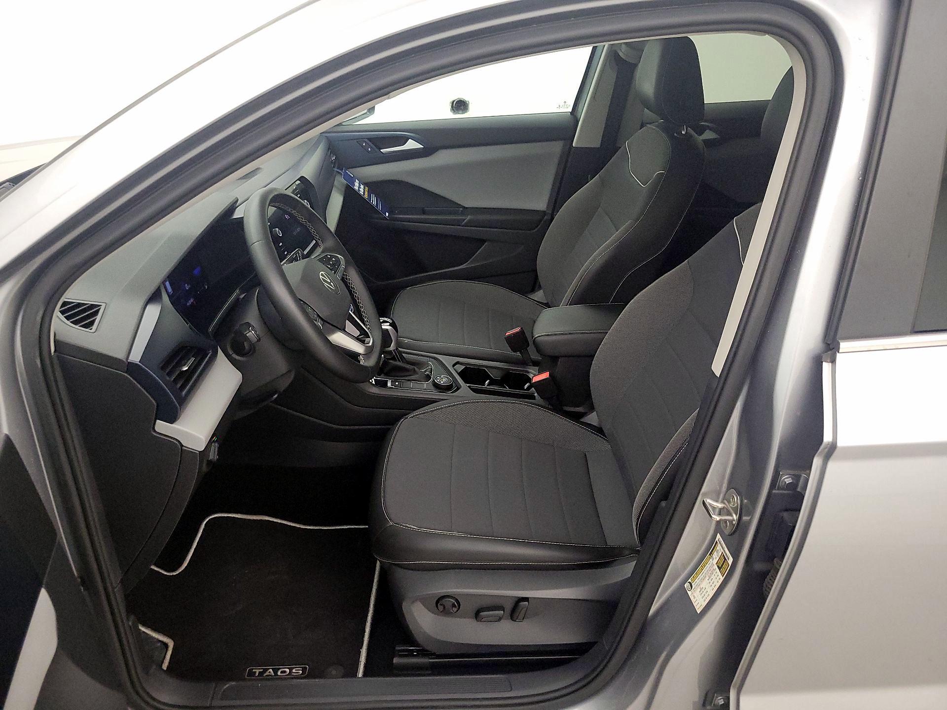 Thumbnail: 2023 Volkswagen Taos - 11