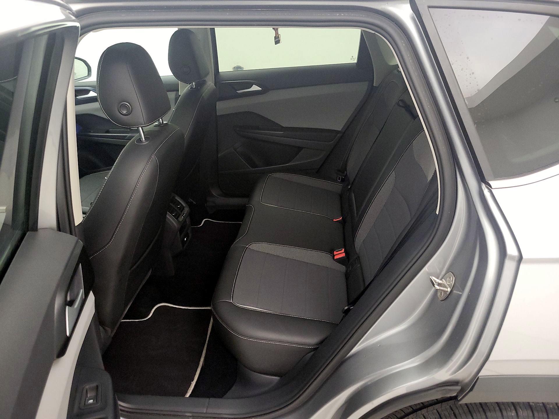 Thumbnail: 2023 Volkswagen Taos - 20