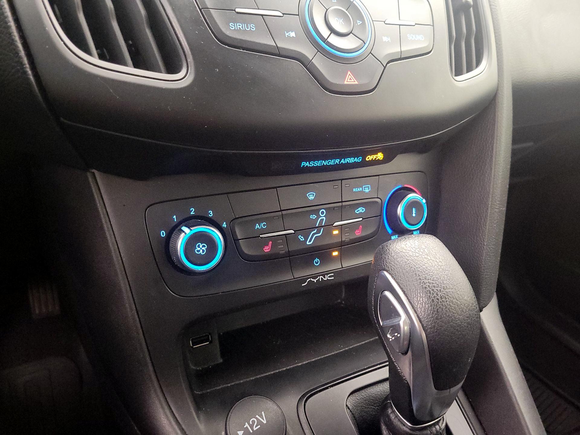 Thumbnail: 2018 Ford Focus - 16