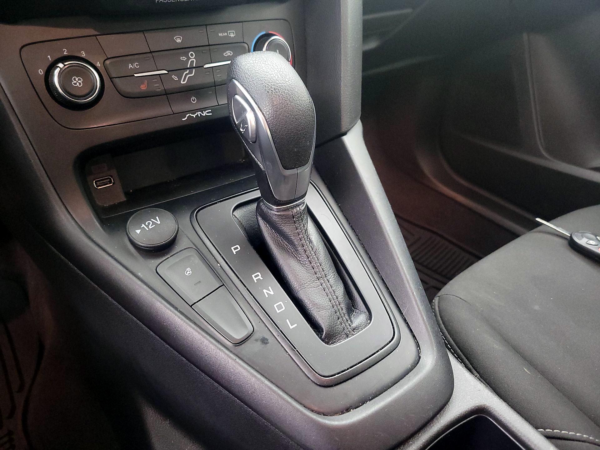 Thumbnail: 2018 Ford Focus - 17