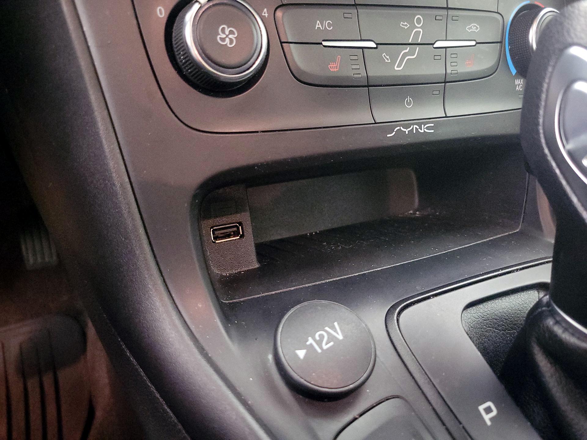 Thumbnail: 2018 Ford Focus - 18