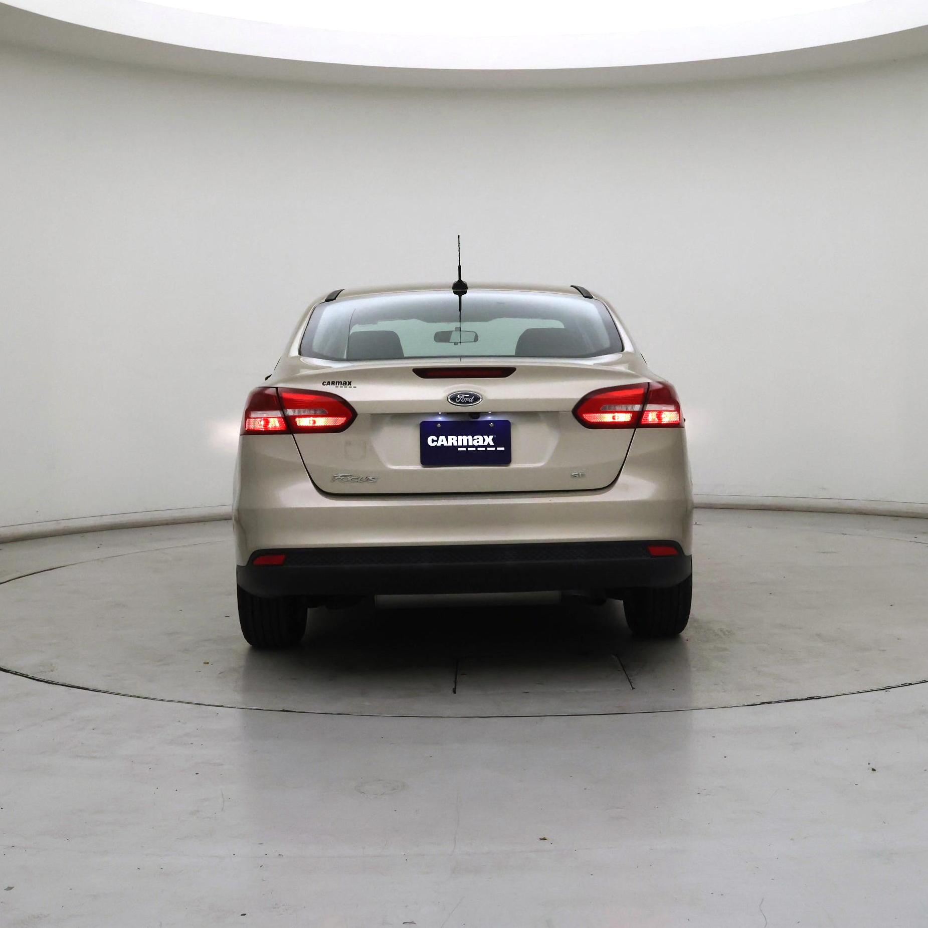 Thumbnail: 2018 Ford Focus - 6