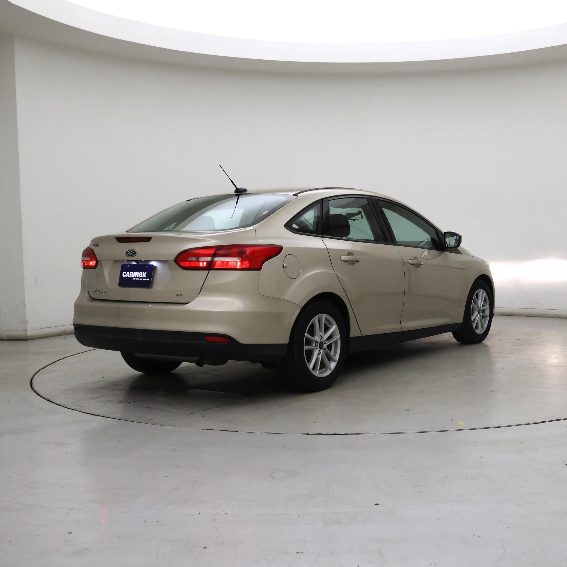 Thumbnail: 2018 Ford Focus - 8