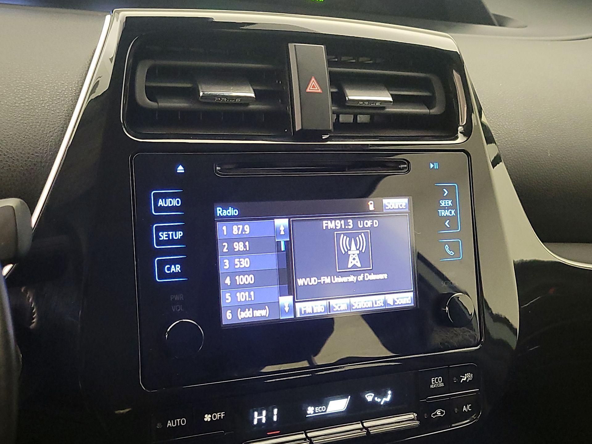 Thumbnail: 2019 Toyota Prius - 15