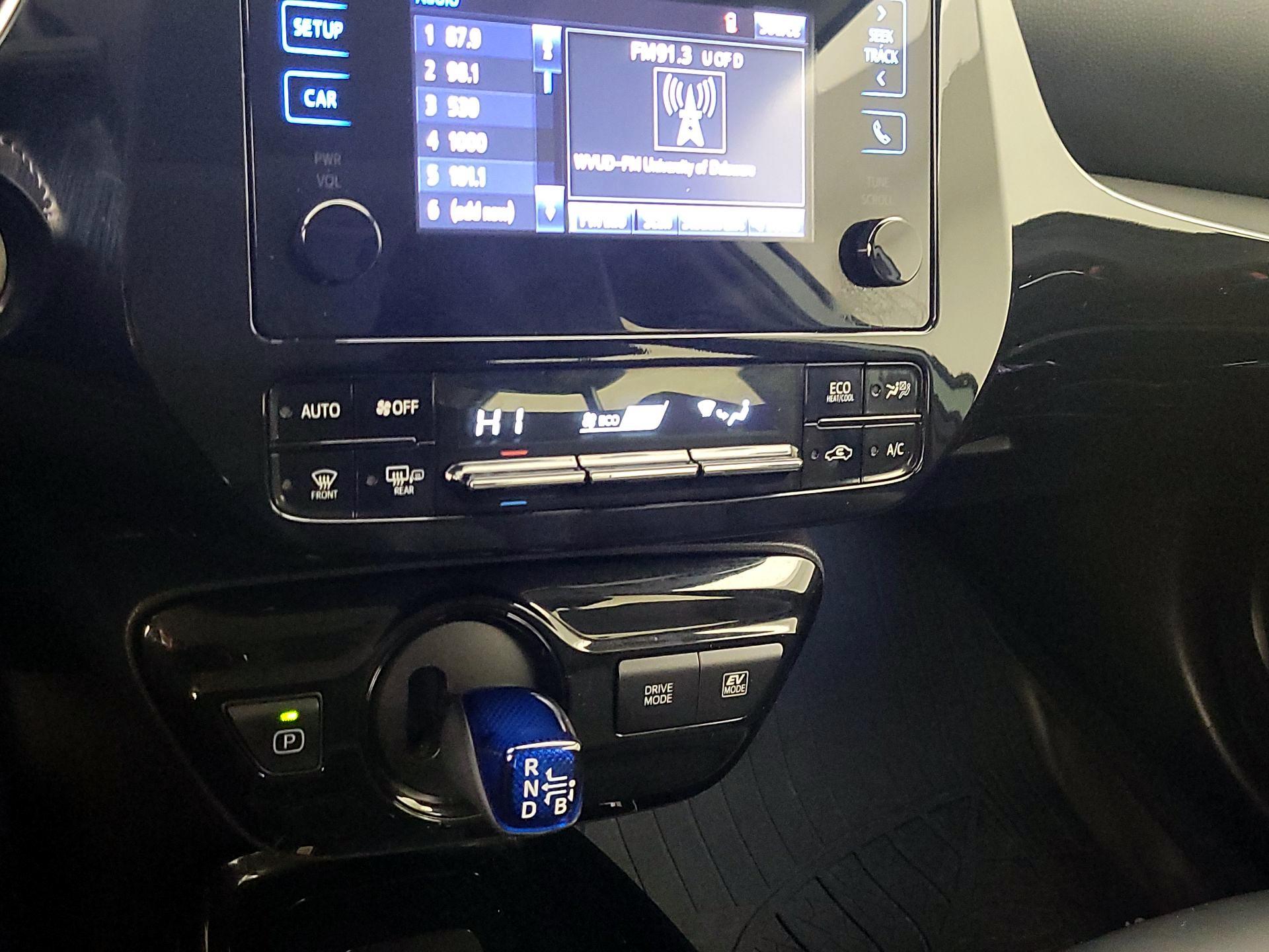 Thumbnail: 2019 Toyota Prius - 16