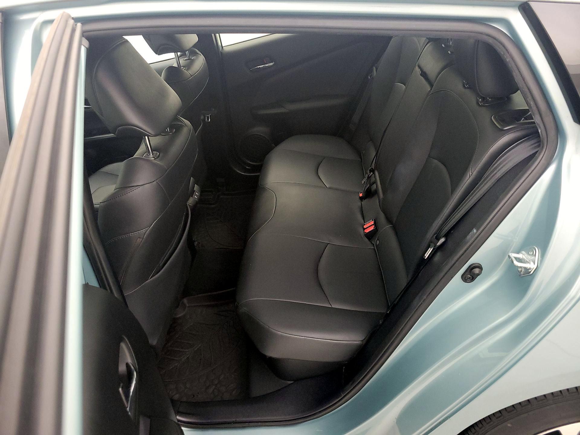 Thumbnail: 2019 Toyota Prius - 18