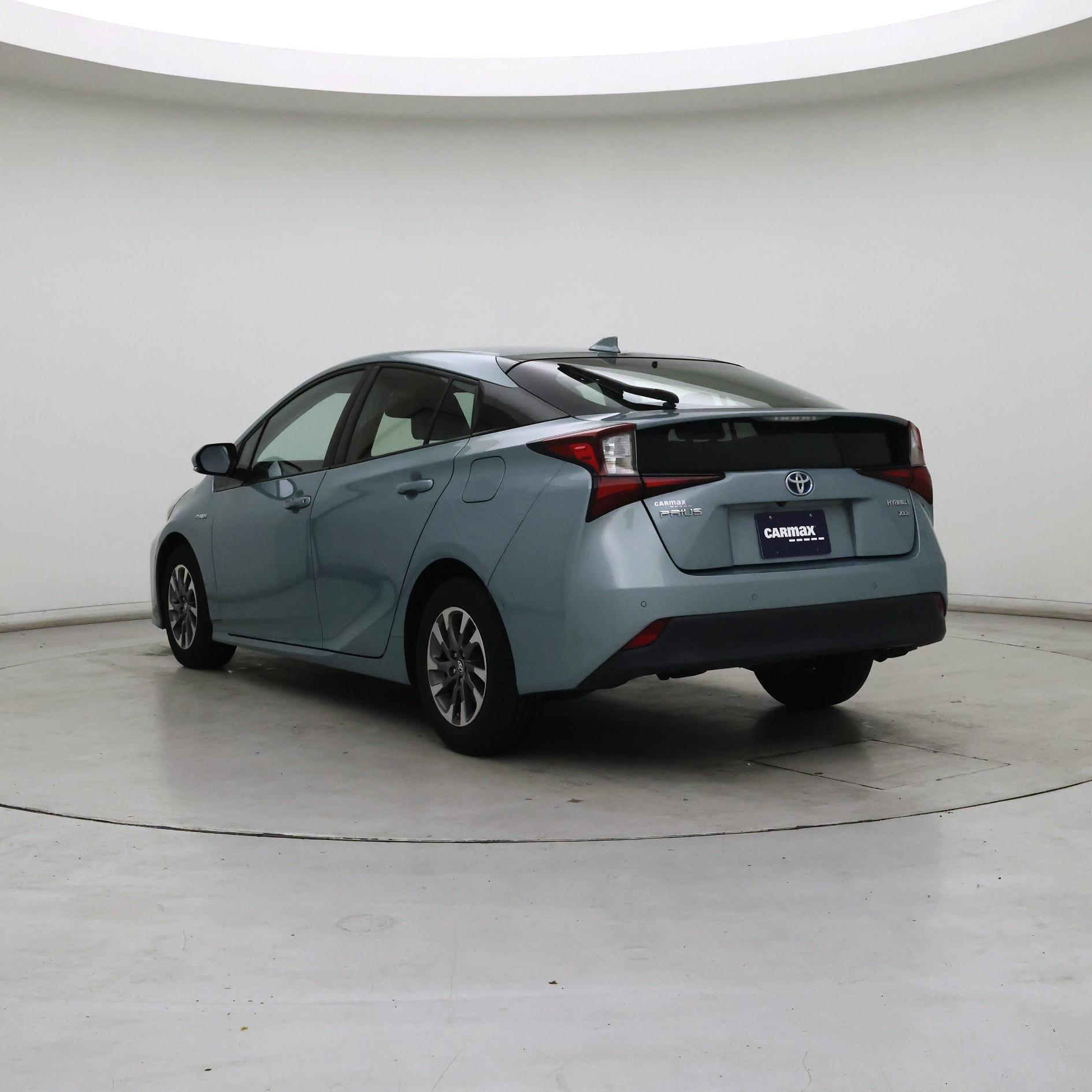 Thumbnail: 2019 Toyota Prius - 2