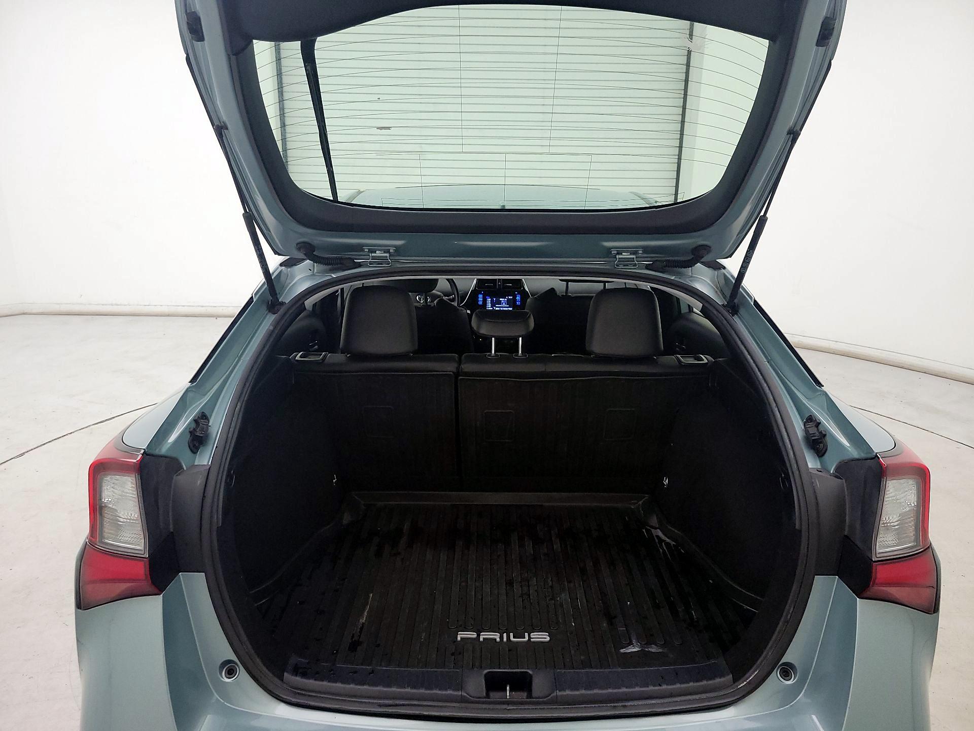 Thumbnail: 2019 Toyota Prius - 19