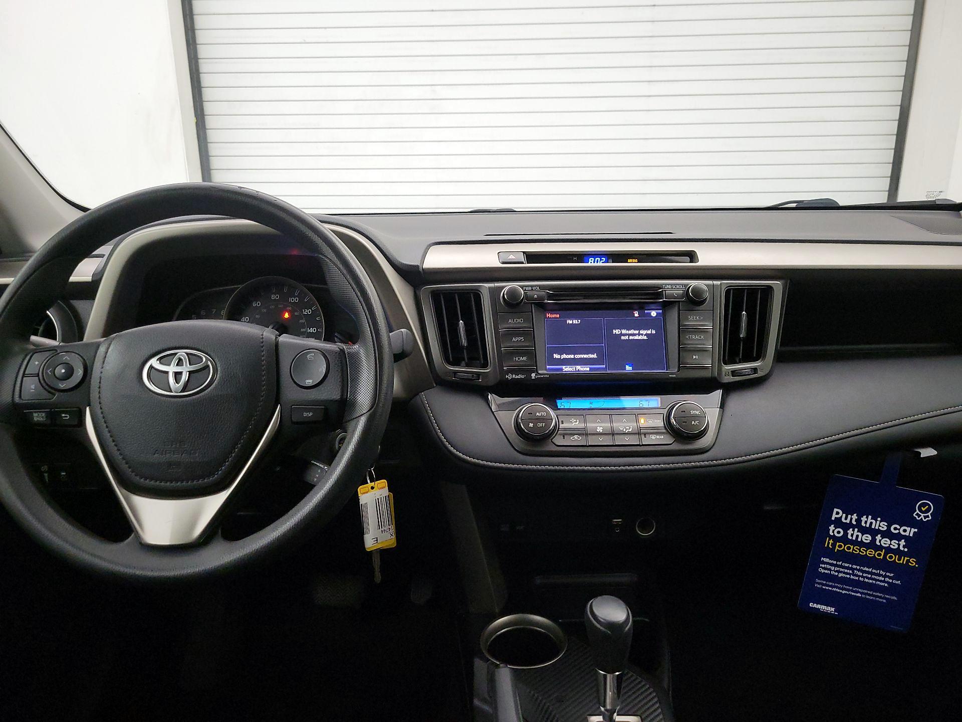 Thumbnail: 2014 Toyota RAV4 - 9