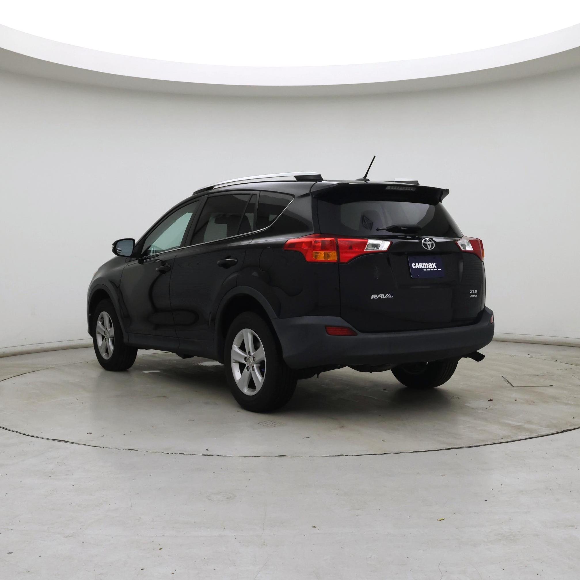 Thumbnail: 2014 Toyota RAV4 - 2