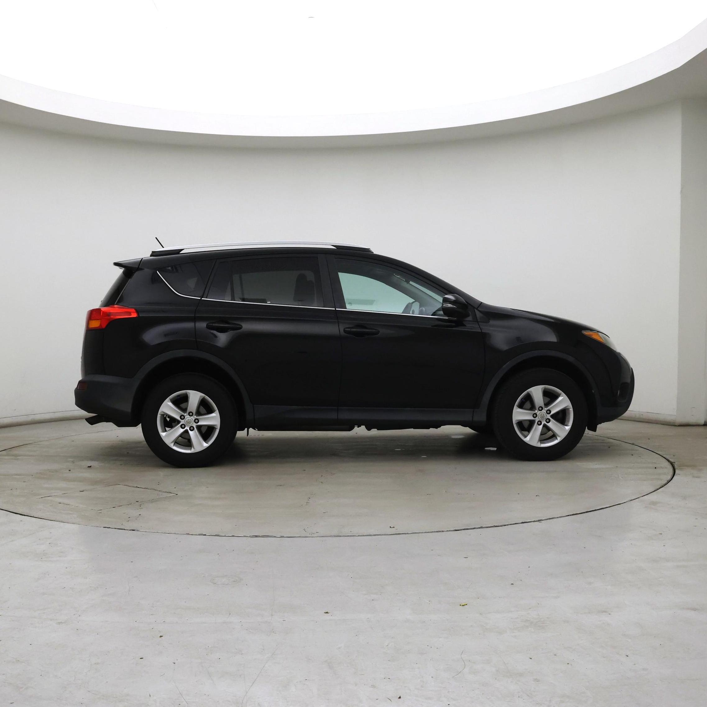 Thumbnail: 2014 Toyota RAV4 - 7