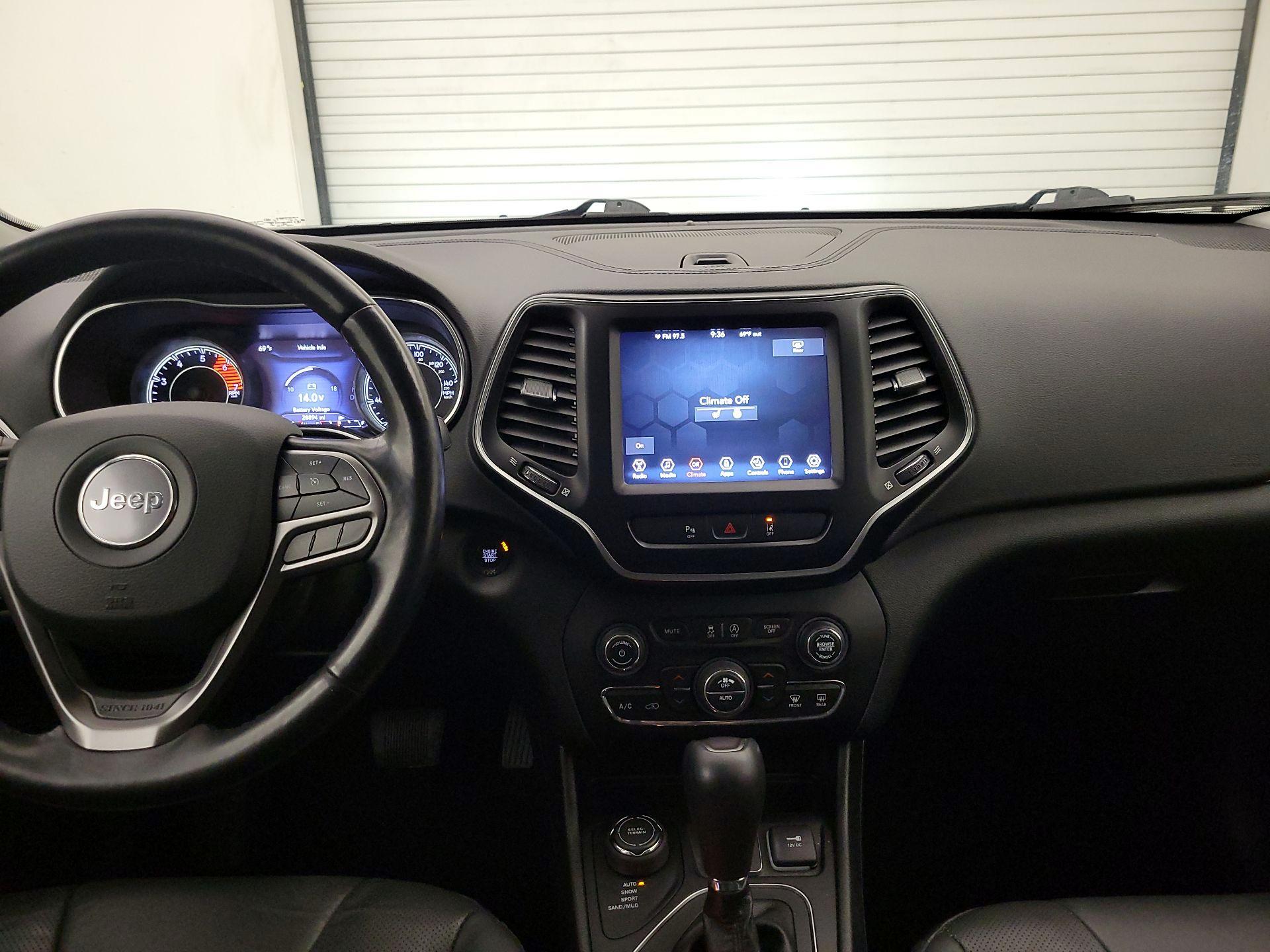 Thumbnail: 2021 Jeep Cherokee - 9