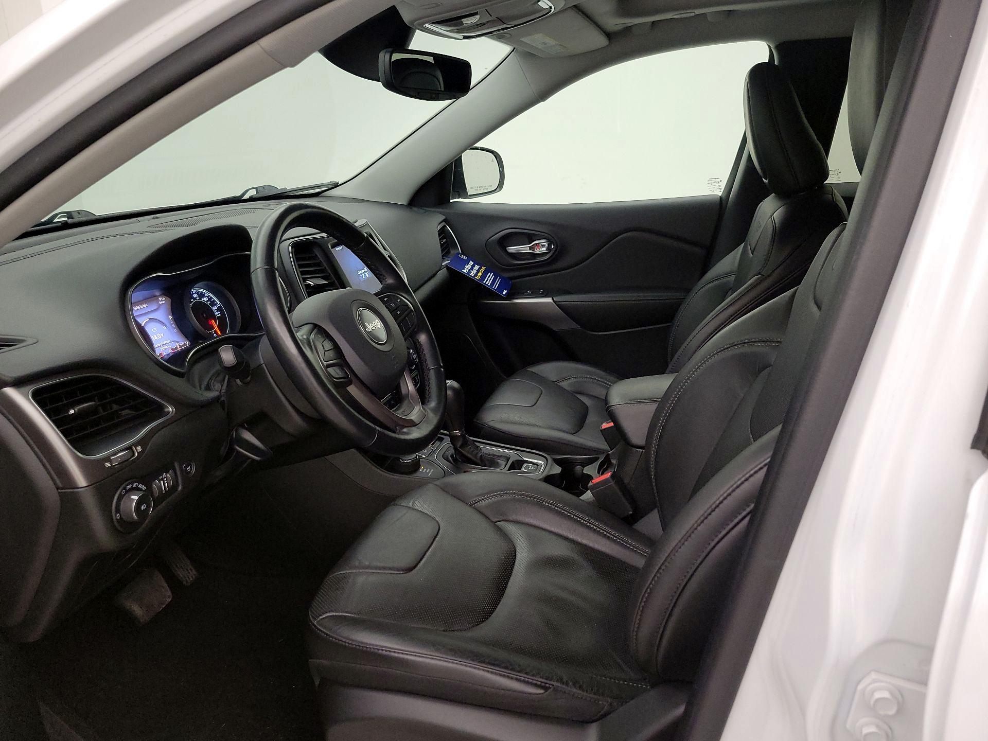 Thumbnail: 2021 Jeep Cherokee - 11