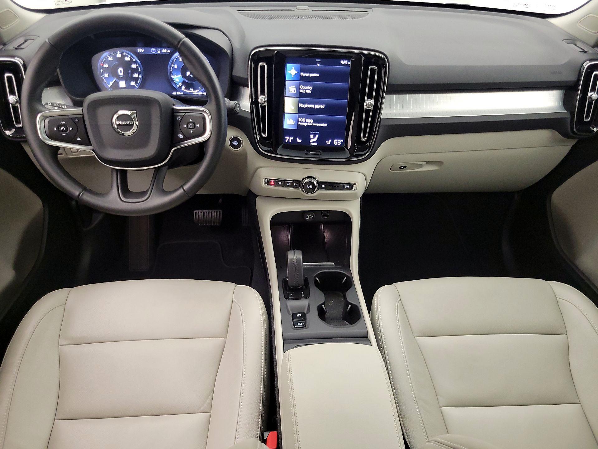 Thumbnail: 2019 Volvo XC40 - 9