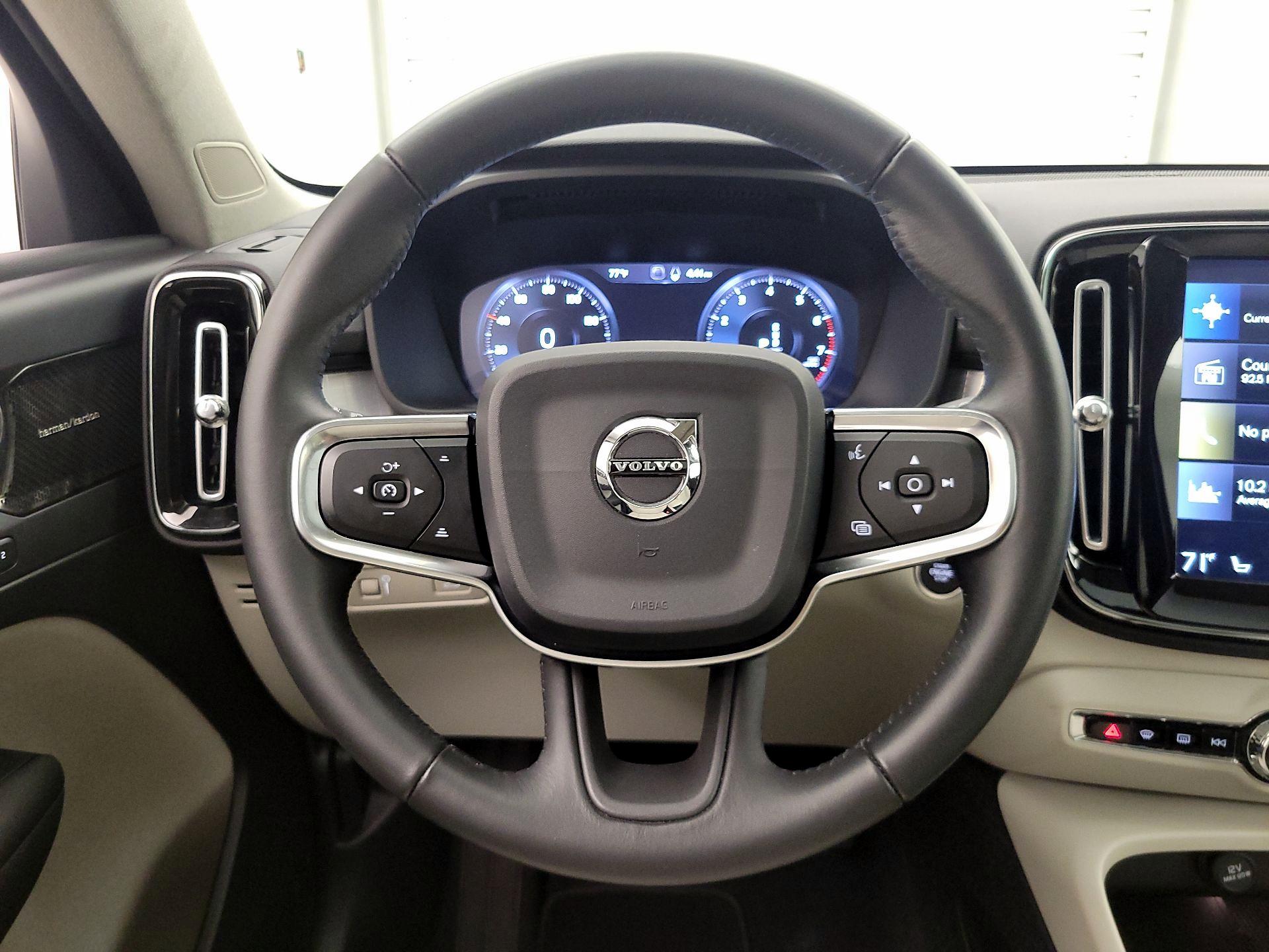 Thumbnail: 2019 Volvo XC40 - 10